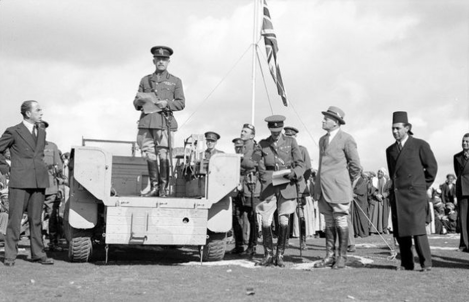 ލީގު އޮފް ނޭޝަންއިން ދިން ބާރުގެ ދަށުން ފަލަސްތީނުގެ ބިމުގައި އިނގިރޭސިން ހަރަކާތްތެރި ވަނީ --- އާކައިވް ފޮޓޯ: ޔާސިރު އަރަފާތު ފައުންޑޭޝަން