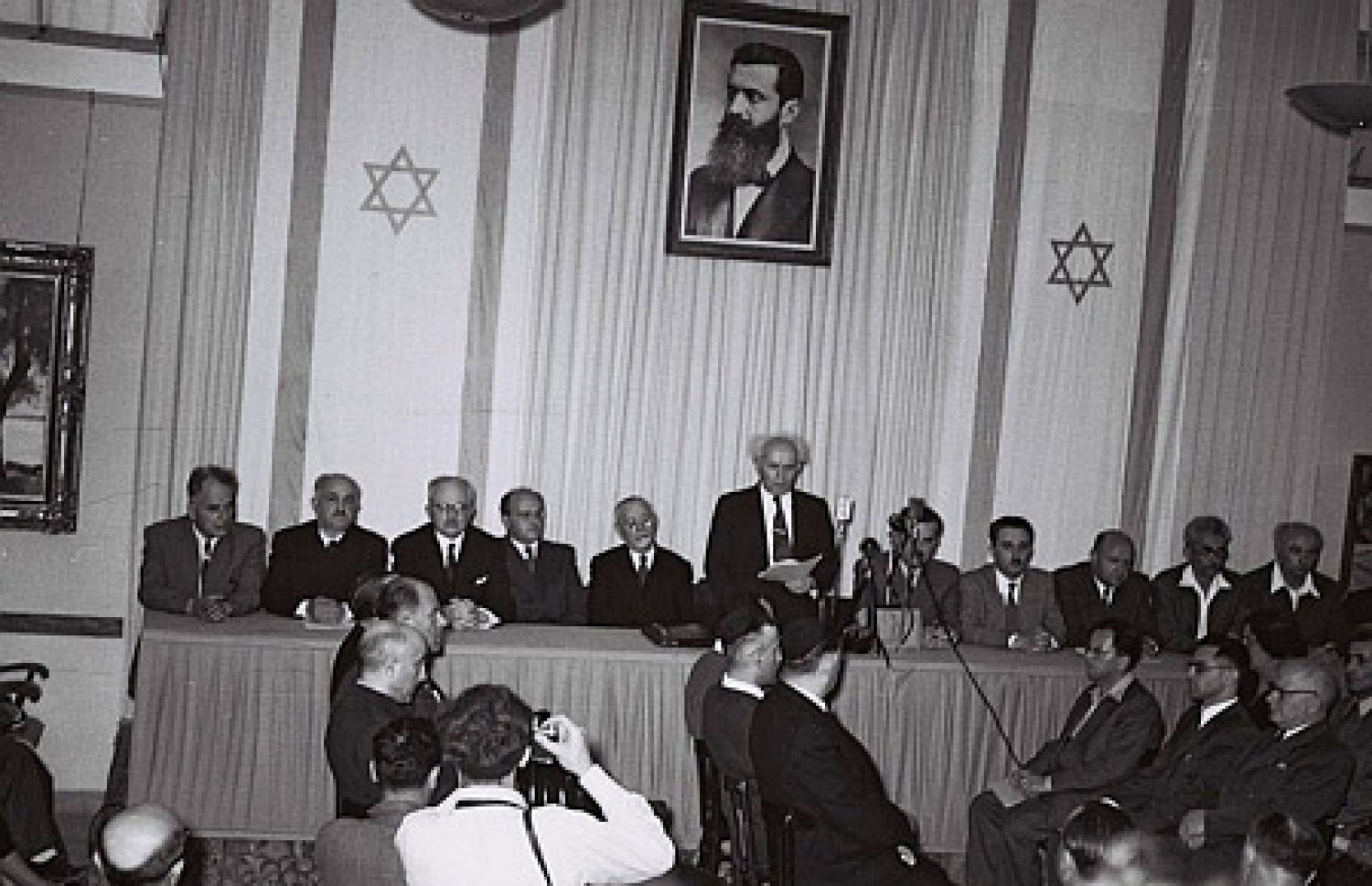 އިޒްރޭލްގެ ދައުލަތް 1948 ބެންގޯރިއަށް އިއުލާން ކުރަނީ ގައި އިއުލާން ކުރަނީ