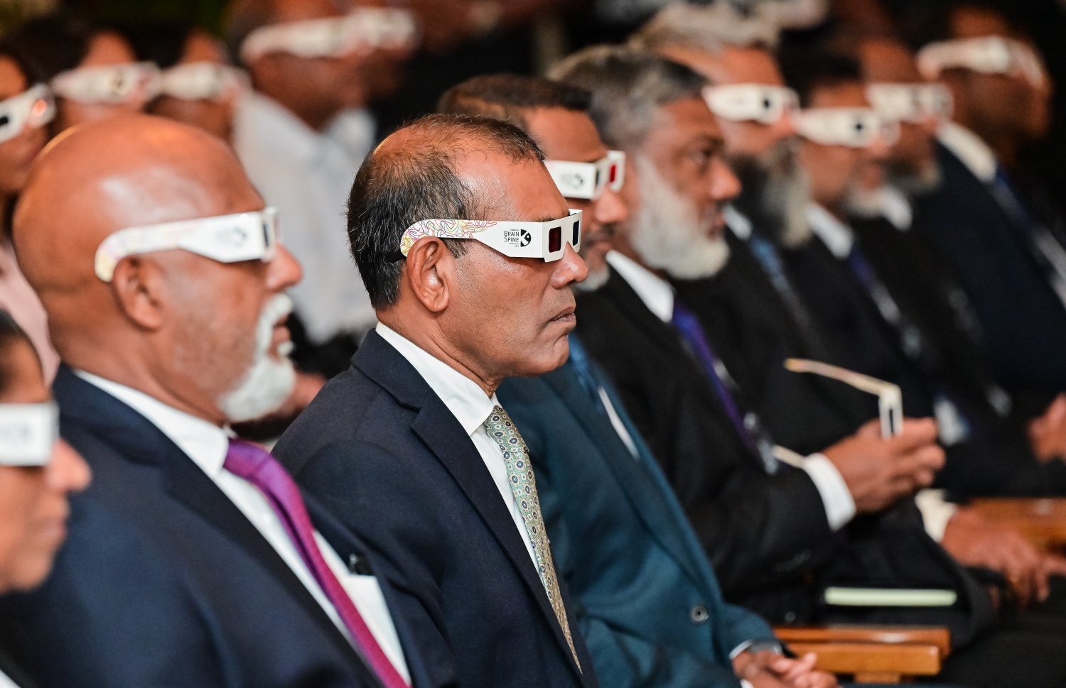 އޭޑީކޭ ހޮސްޕިޓަލްގެ ފަސް ވަނަ "ބްރެއިން އެންޑް ސްޕައިން" ކޮންފަރެންސްގައި މަޖިލީހުގެ ރައީސް ނަޝީދާއި އެ ހޮސްޕިޓަލްގެ ޗެއާމަން ނާޝިދު (ވ) ބައިވެރިވެވަޑައިގަންނަވަނީ.-- ފޮޓޯ: ނިޝާން އަލީ/ މިހާރު