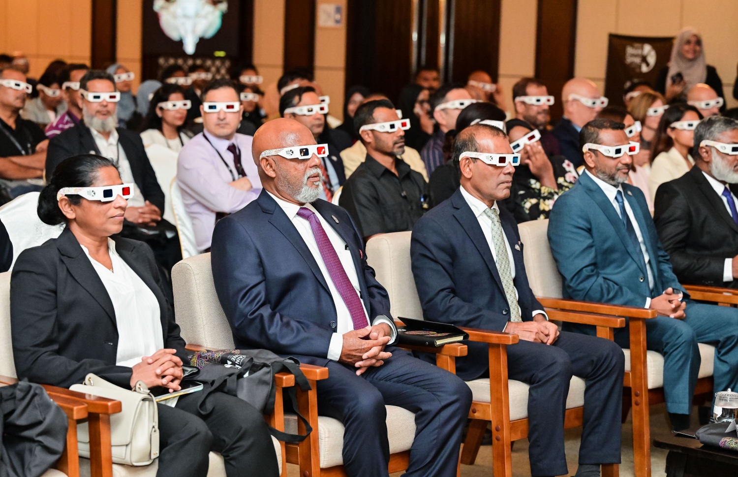 އޭޑީކޭގެ "ބްރެއިން އެންޑް ސްޕައިން" ކޮންފަރެންސް