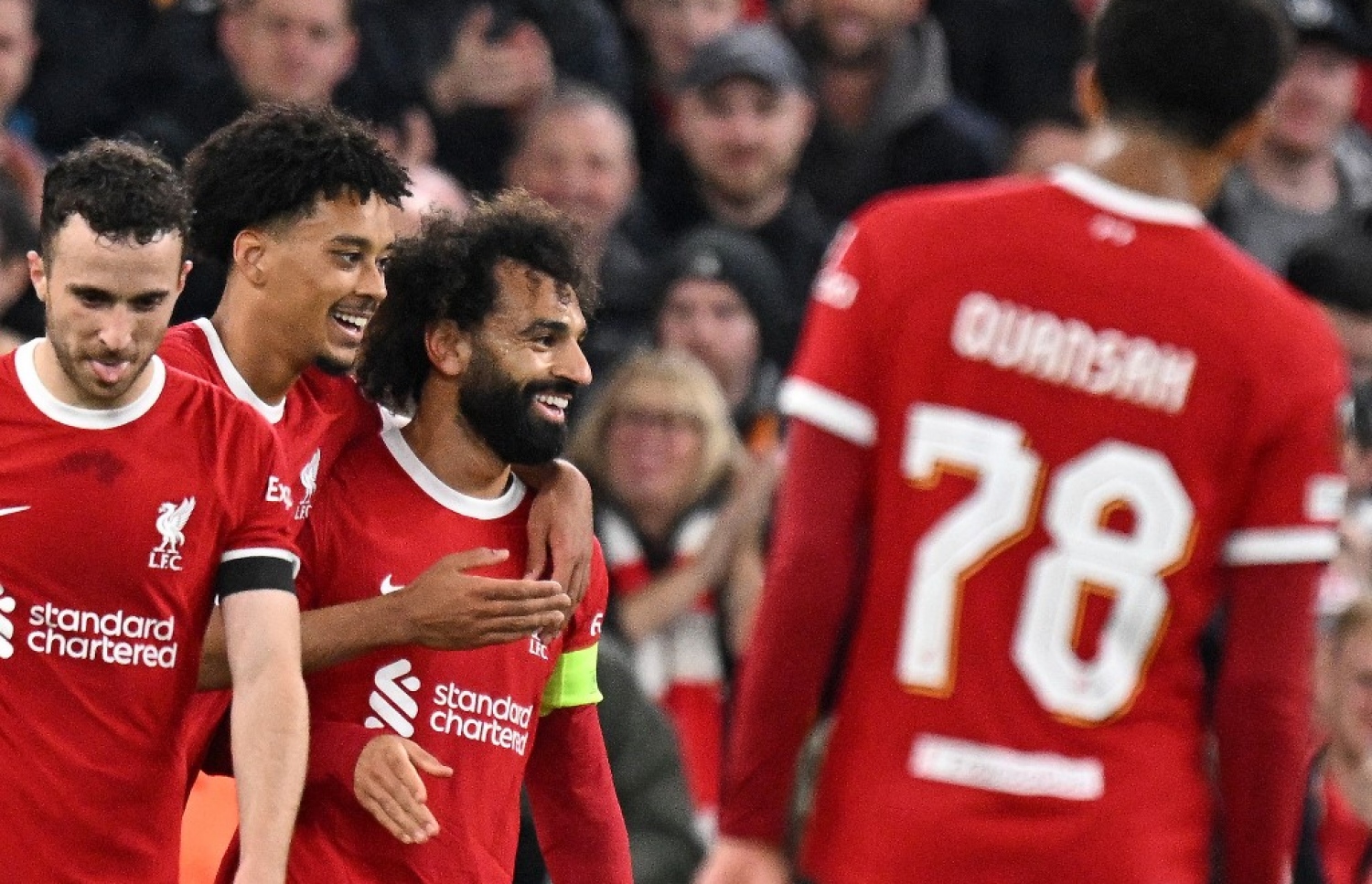 ސަލާހު ލިވަޕޫލްގެ ފަސްވަނަ ގޯލު ޖެހުމަށް ފަހު އުފާފާޅު ކުރަނީ.-- ފޮޓޯ: އޭއެފްޕީ