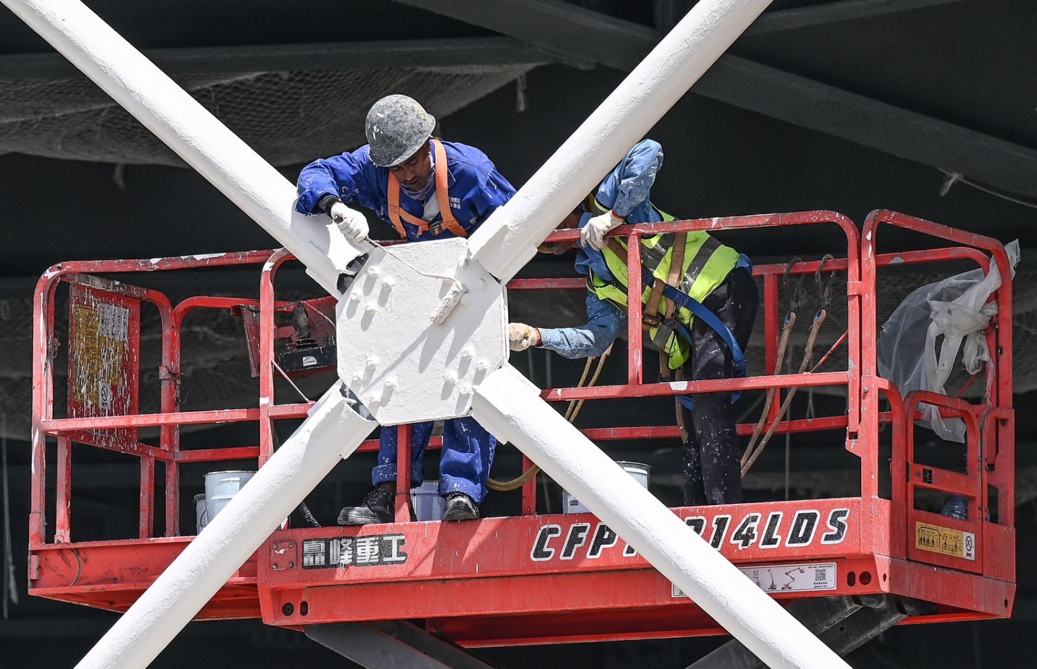 ވެލާނާ އިންޓަނޭޝަނަލް އެއާޕޯޓު. އާ ޓާމިނަލްގެ މަސައްކަތް އަށް މަސް ތެރޭގައި ނިންމުމަށް އާ ސަރުކާރުން ވަނީ އަމާޒު ހިފާފައި-- ފޮޓޯ: ނިޝާން އަލީ / މިހާރު