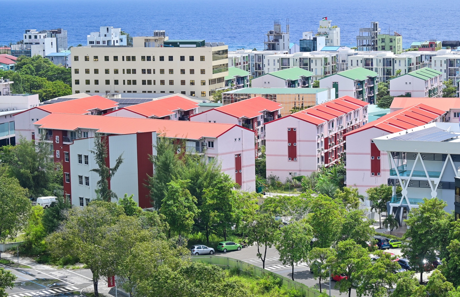 ހުޅުމާލެ 1 ގައި ހުންނަ ފްލެޓްތަކެއް. އެކި ފަހަރު މަތިން ކުލީގެ އަގުތަކަށް ލުއިތައް ސަރުކާރުން ވަނީ ދީފައި .-- ފޮޓޯ: ފަޔާޒް މޫސާ | މިހާރު