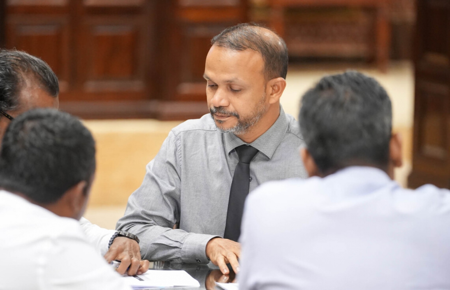 ކެންދޫ ދާއިރާގެ ޖުމްހޫރީ ޕާޓީގެ މެމްބަރު އަލީ ހުސެއިން. --ފޮޓޯ: މަޖިލީހުގެ އިދާރާ