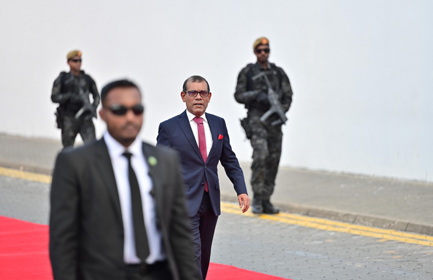 ކުރީގެ ރައީސް ނަޝީދު މިއަދުގެ ރަސްމިއްޔާތަށް ވަޑައިގަންނަވަނީ.---ފޮޓޯ: ނިޝާން އަލީ| މިހާރު