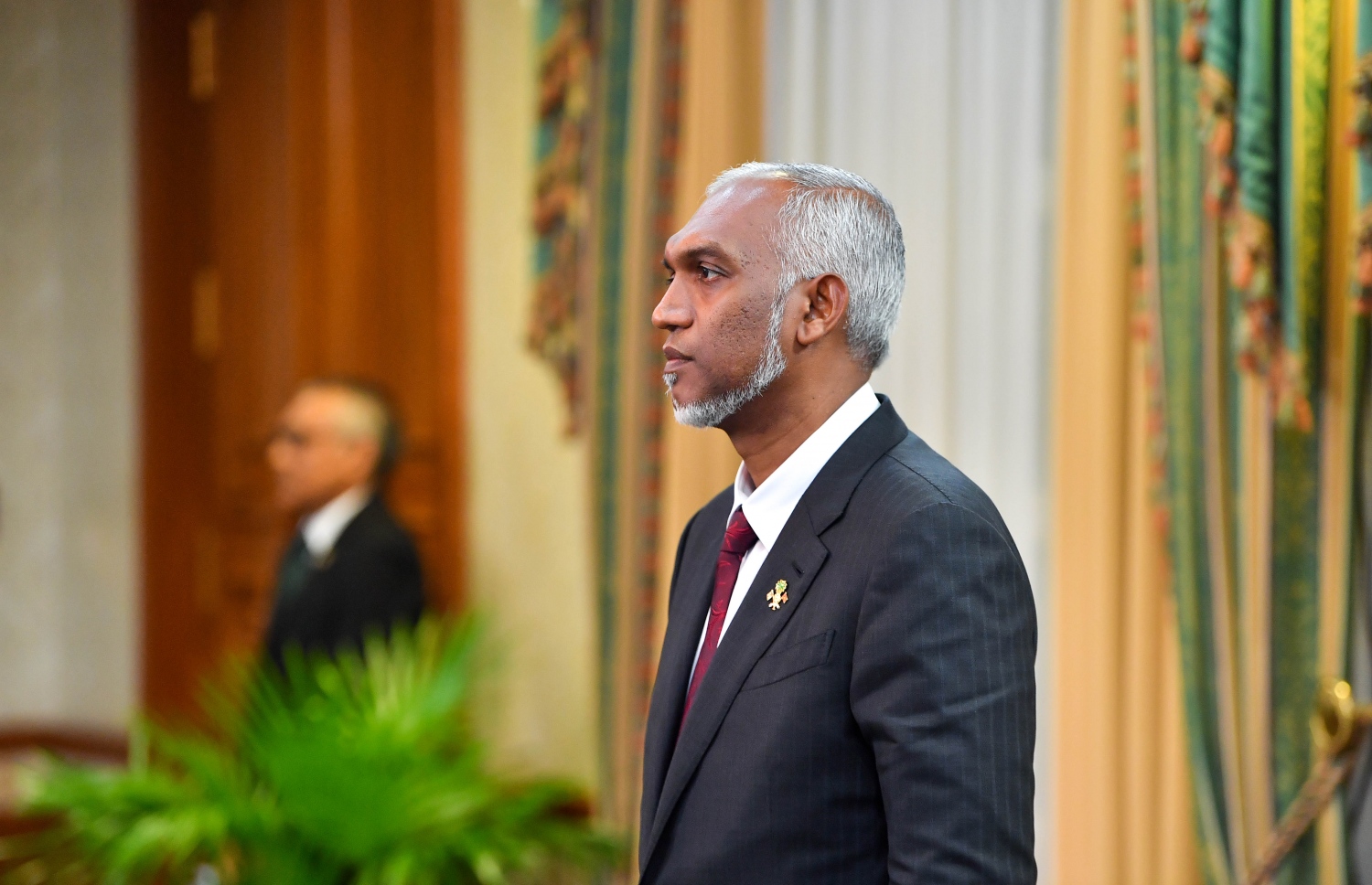 އާ ސަރުކާރުގެ ކެބިނެޓް ހުވާކުރުމުގެ ރަސްމިއްޔާތުގައި ރައީސް ޑރ މުހައްމަދު މުއިއްޒު ބައިވެރިވެ ވަޑައިގަންނަވަނީ -- ފޮޓޯ: ރައީސް އޮފީސް
