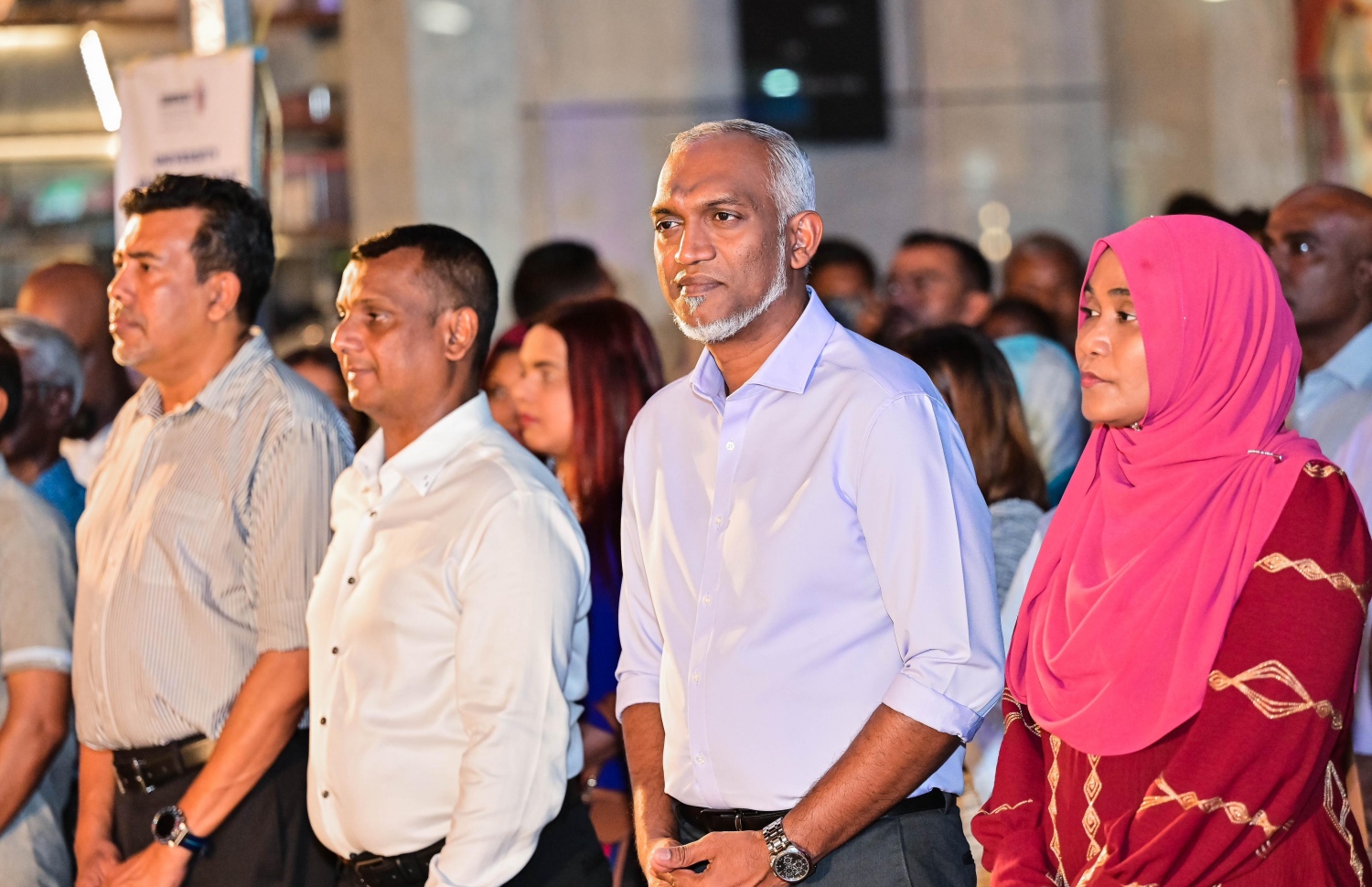 ގަޑިބުރު ހުޅުވުމުގެ ރަސްމިއްޔާތުގައި ރައީސްގެ ދެކަނބަލުން ބައިވެރިވެވަޑައިގަންނަވަނީ -- ފޮޓޯ: ނިޝާން އަލީ/ މިހާރު
