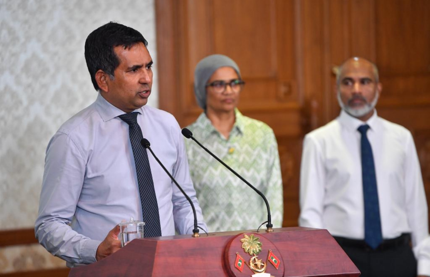 ވިޒިޓާ އެކޮނޮމީ ކައުންސިލްއާ ގުޅޭ ގޮތުން މައުލޫމާތު ދިނުމަށް މިއަދު ބޭއްވި ނޫސްވެރިންގެ ބައްދަލުވުމުގައި މިނިސްޓަރު ސައީދު ވާހަކަ ދައްކަވަނީ - ފޮޓޯ: ރައީސް އޮފީސް