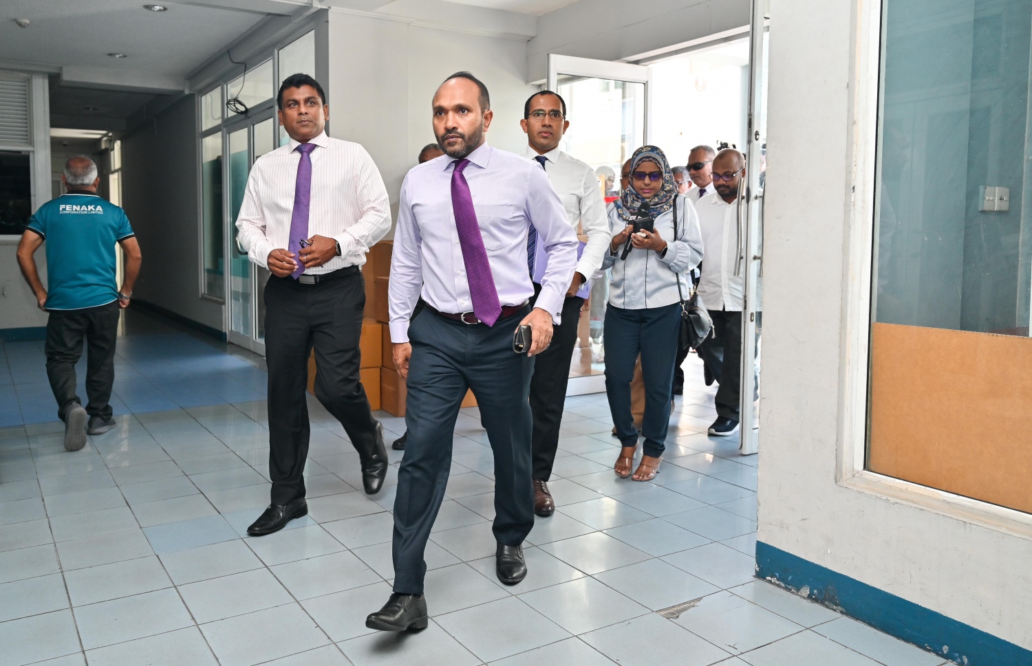 ޕީއެންއެފް އުފެއްދުމުގައި އިސްކޮށް އުޅުއްވާ ބޭފުޅުން، އެކަމުގެ މަޝްވަރާއަށް އީސީއަށް މިއަދު ވަޑައިގަންނަވަނީ.-- ފޮޓޯ: ފަޔާޒު މޫސާ/ މިހާރު