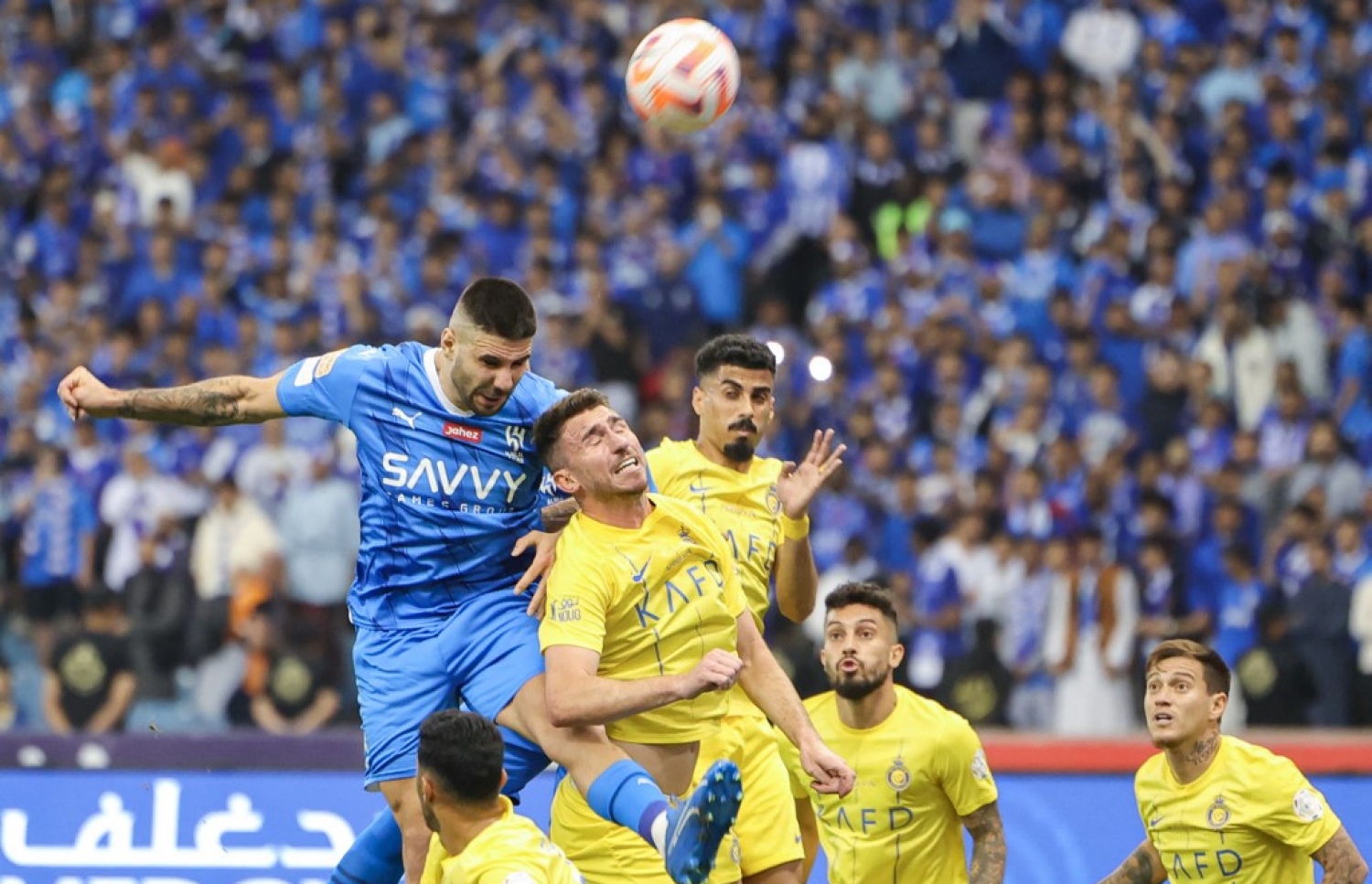 ހިލާލް އާއި ނަސްރު ބައްދަލުކުރި މެޗުގެ ތެރެއިން.-- ފޮޓޯ: އޭއެފްޕީ