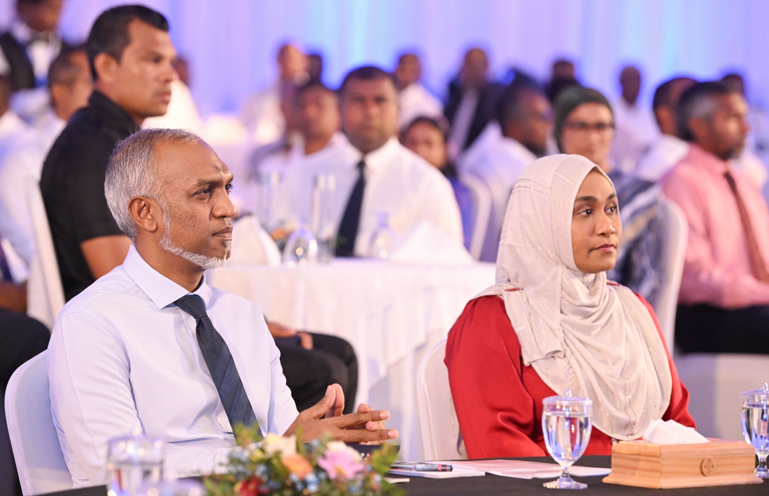 ރައީސް ޑރ މުހައްމަދު ސޯލިހް ރޭ މަސްވެރިންގެ ދުވަހުގެ ޖަލްސާގަައި ބައިވެރިވެ ވަޑައިގަންނަވަނީ -- ފޮޓޯ: ރައީސް އޮފީސް