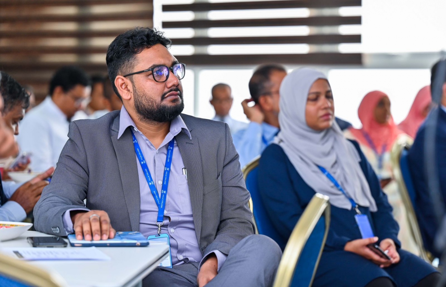 ސިމްޕޯޒިއަމްގެ ބައެއް ބައިވެރިން. -- ފޮޓޯ: ފަޔާޒް މޫސާ | މިހާރު