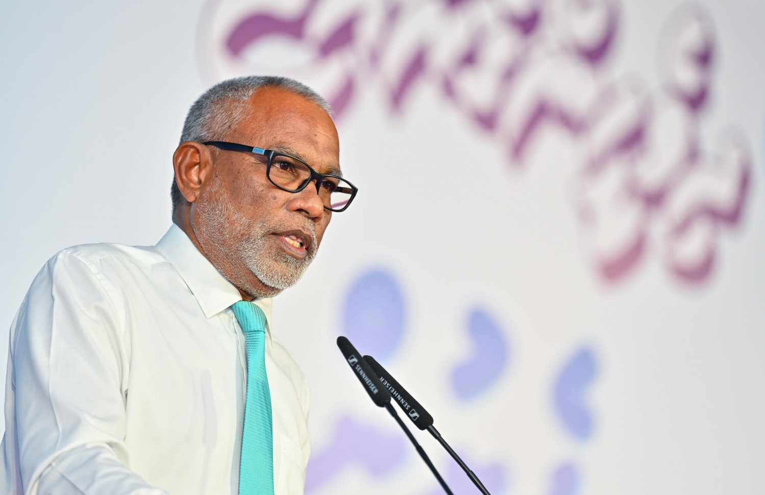 ޖަލްސާއެއްގައި އަބްދުއްރަހީމް ވާހަކަ ދައްކަވަނީ--- މިހާރު ފޮޓޯ/ފަޔާޒް މޫސާ