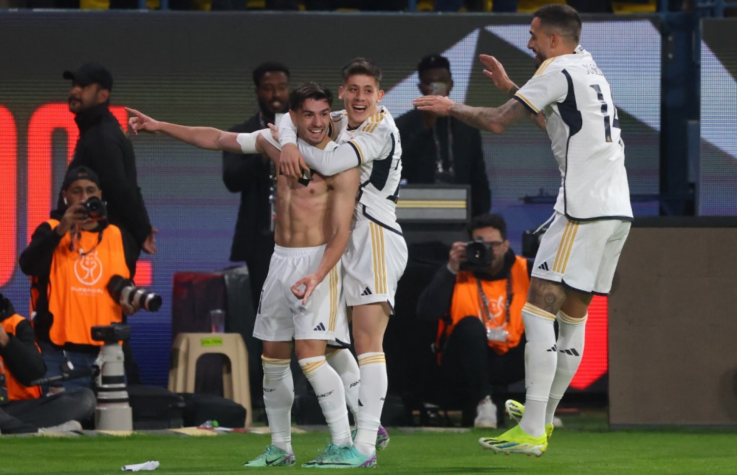 ރެއާލްގެ ފަސްވަނަ ގޯލު ޖެހުމަށް ފަހު އުފާފާލު ކުރަނީ.-- ފޮޓޯ: އޭއެފްޕީ