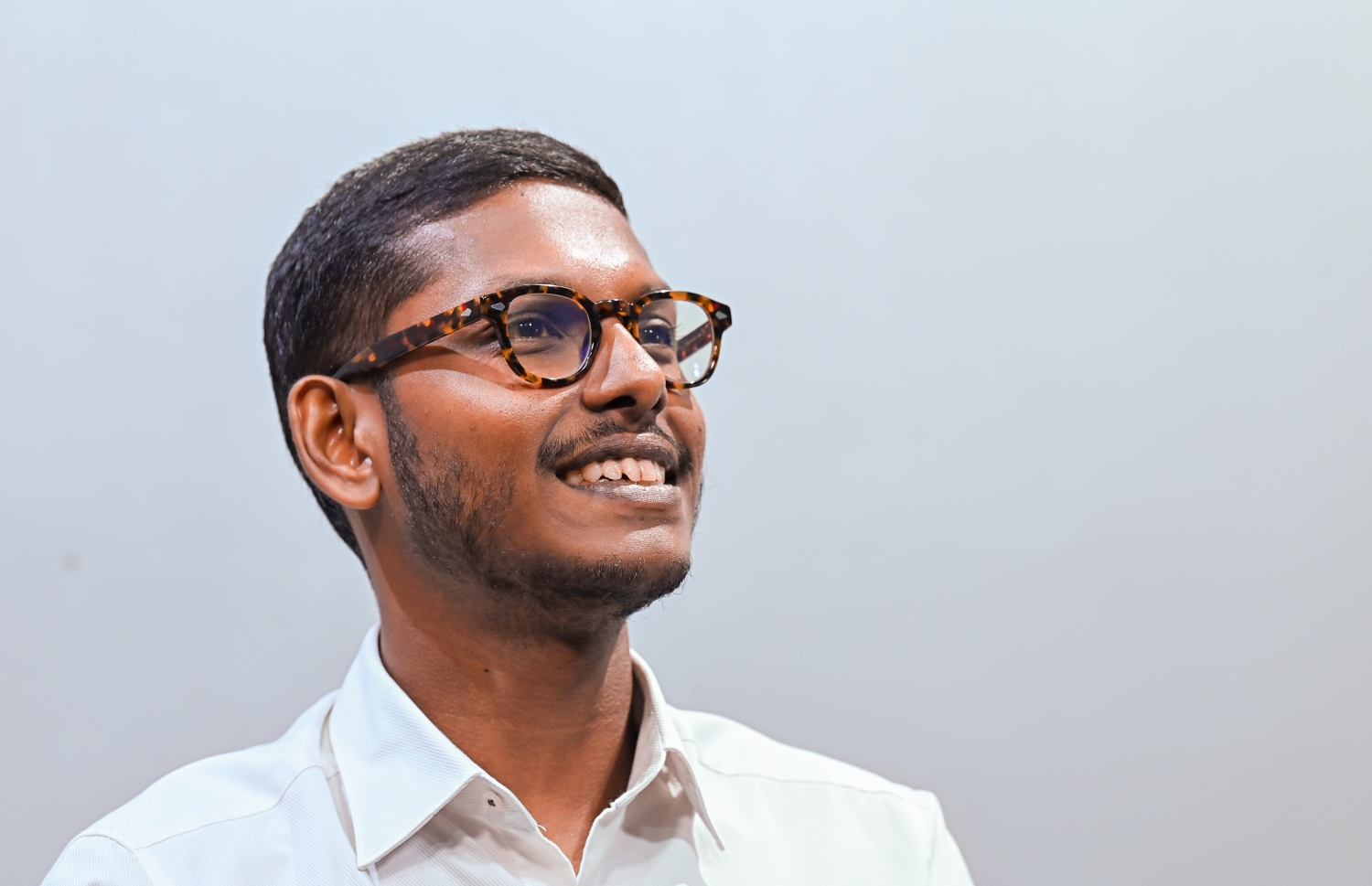 ގަލޮޅު އުތުރު ދާއިރާގެ ކައުންސިލް މެމްބަރުކަމުގައި ސައިފް ފާތިހު (އައިއްކޮ): އޭނާ ވަނީ ބަލި ގަބޫލުކުރައްވާފައި. -- ފޮޓޯ: މިހާރު