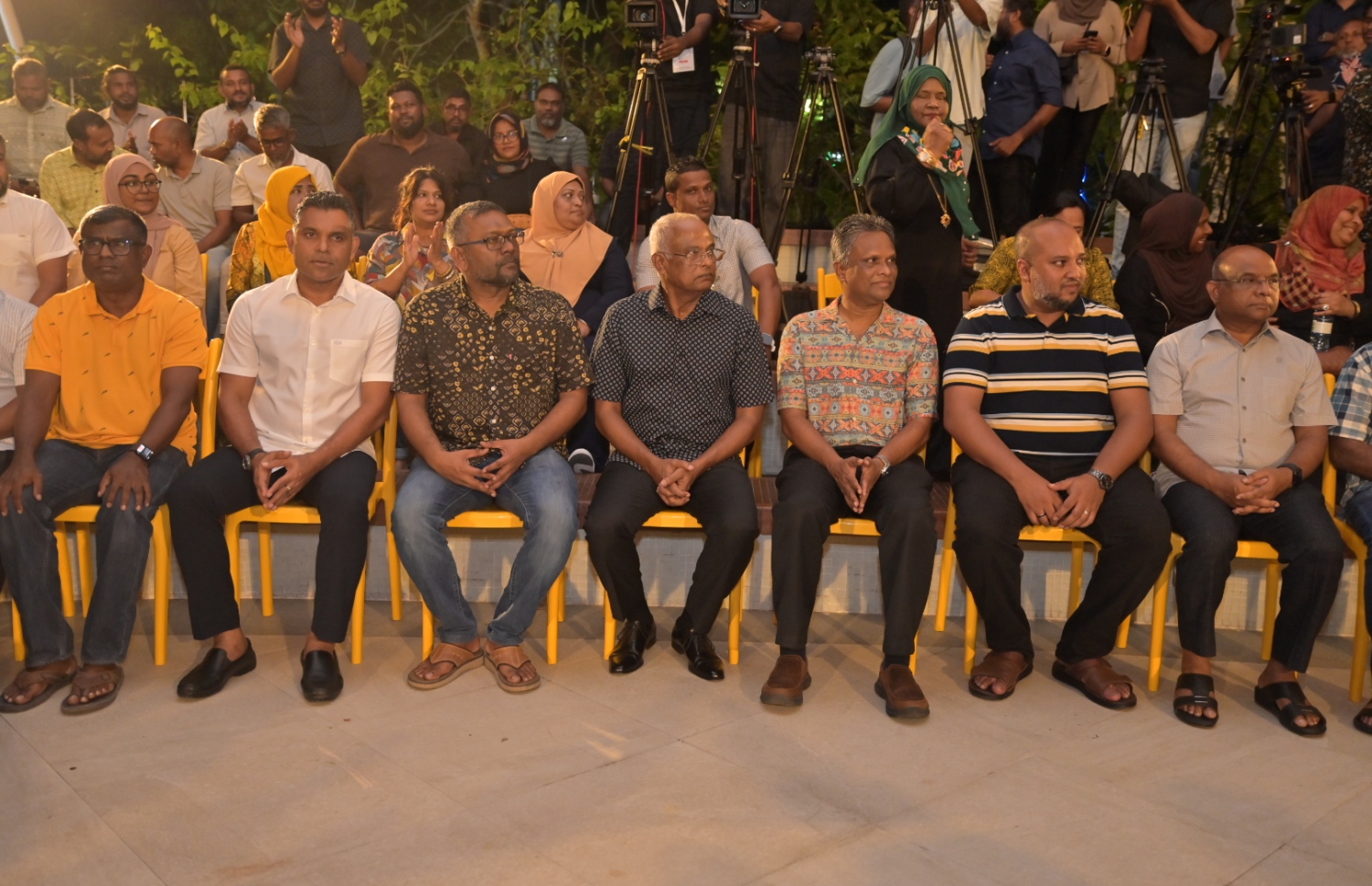އެމްޑީޕީން މިރޭ ބޭއްވި ޖަލްސާގައި އެ ޕާޓީގެ އިސް ބޭފުޅުން ބައިވެރިވަނީ.-- ފޮޓޯ: އެމްޑީޕީ
