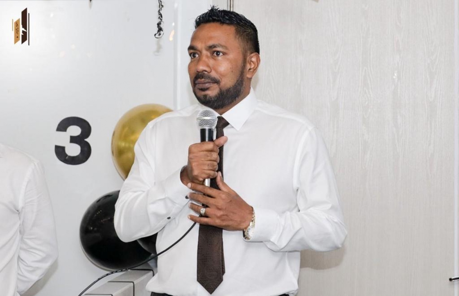 އާރްއޭސީއެލްގެ އެމްޑީ އަހުމަދު މުބީން ވާހަކަ ދައްކަވަނީ. -- ފޮޓޯ: އާރްއޭސީއެލް