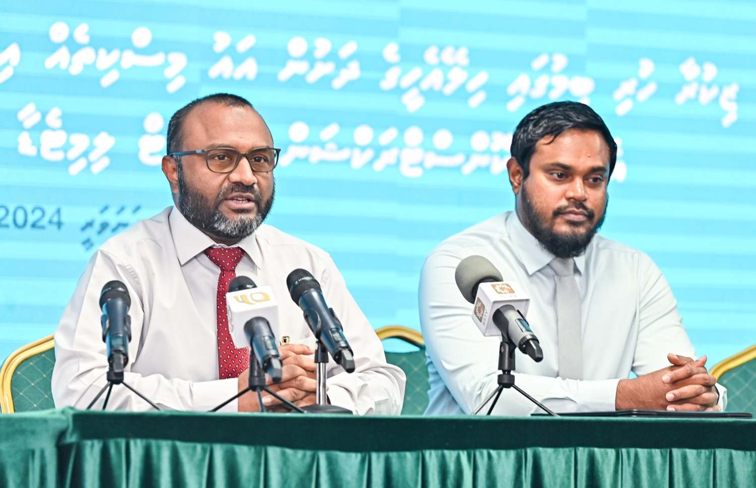 އަމިއްލަ ފަރާތްތަކުން މިސްކިތް އެޅުމުގެ އެއްބަސްވުމުގައި ސޮއިކުރުމަށް މިއަދު ބޭއްވި ރަސްމިއްޔާތުގައި އިސްލާމިކް މިނިސްޓަރު ޑރ. ޝަހީމް ވާހަކަދައްކަވަނީ.-- ފޮޓޯ: ފަޔާޒު މޫސާ/ މިހާރު