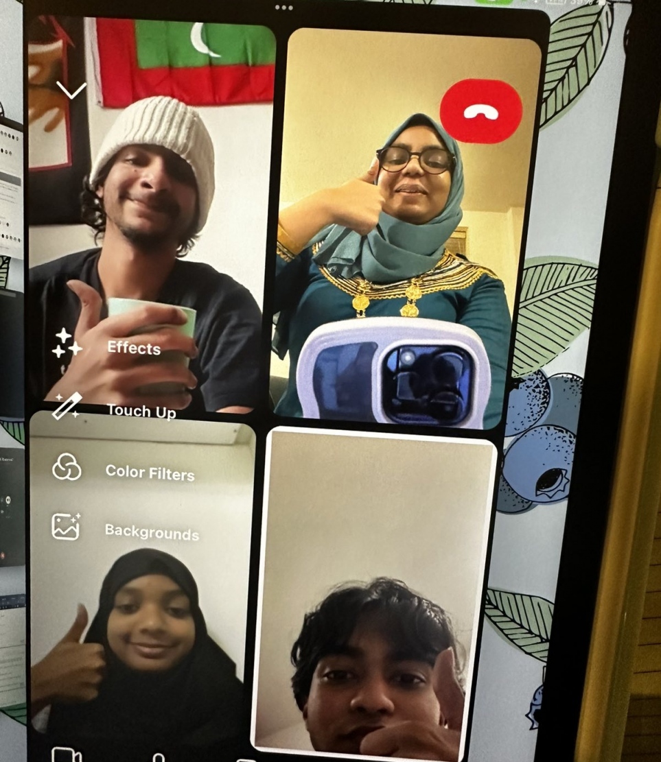 ރާއްޖެއިން ބޭރުގައި ތިބި އަފީފްގެ ކާފަ ކުދިން ލައިވްކޮށް އިވެންޓުގައި ބައިވެރިވަނީ.