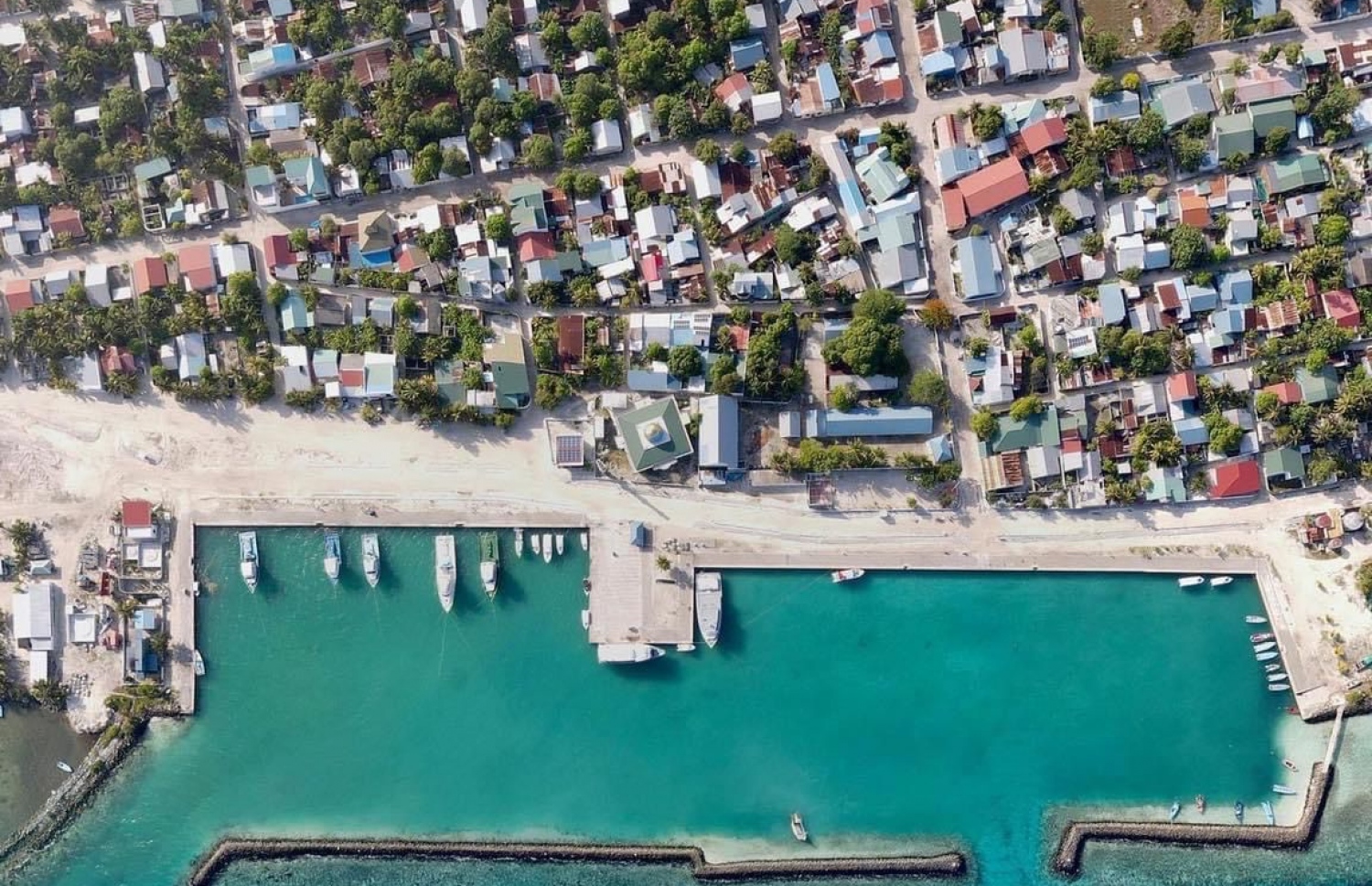 ގދ. ގައްދޫ.-- ފޮޓޯ: ވިޒިޓް ގައްދޫ