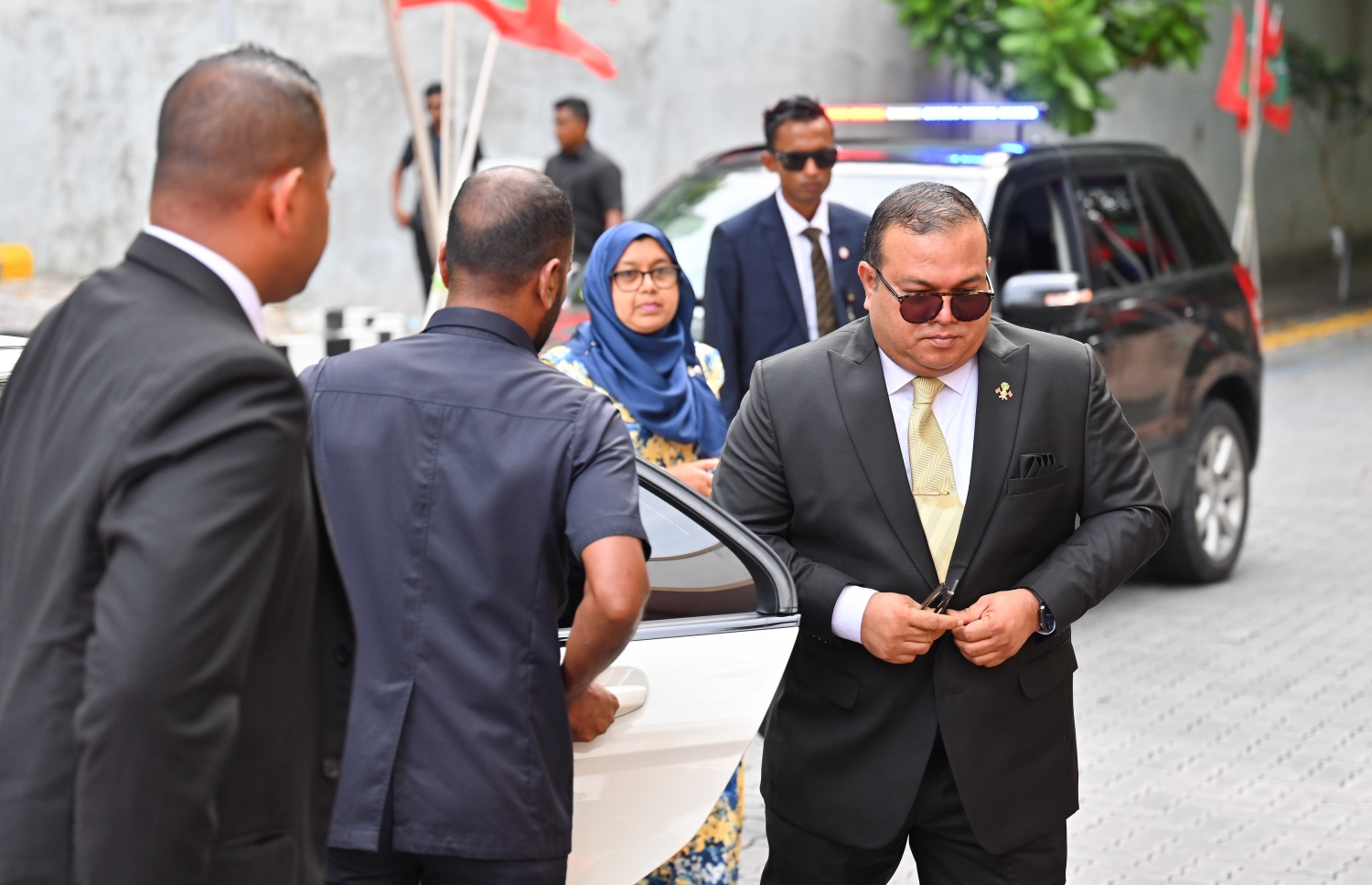 ރައްޔިތުންގެ މަޖިލީހުގެ 2024 ވަނަ އަހަރުގެ ފުރަތަމަ ދައުރުގެ ފުރަތަމަ ޖަލްސާގައި ބައިވެރިވެވަޑައިގަތުމަށް މަޖިލީހުގެ ރައީސް މުހައްމަދު އަސްލަމް ވަޑައިގަންނަވަނީ.-- ފޮޓޯ: ނިޝާން އަލީ | މިހާރު