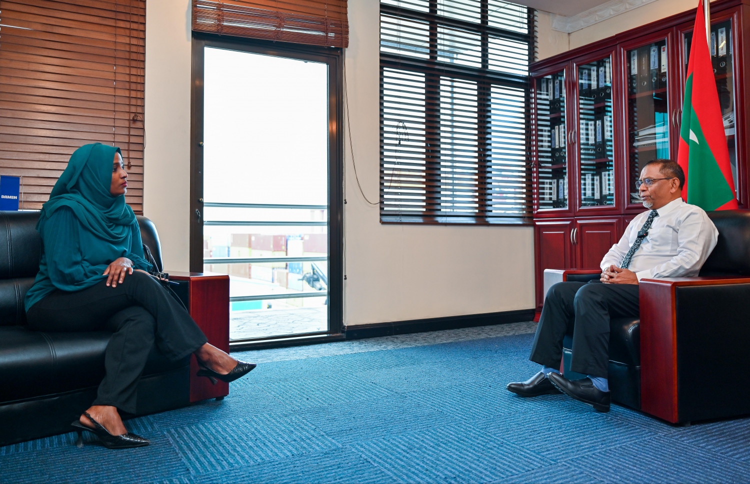 "މިހާރު" އަށް ދެއްވި އިންޓަވިއުގައި ވަޖީހު ވާހަކަދައްކަވަނީ. އެކުންފުނިން އަންނަނީ ތިލަފުށީގައި ޑޮކްޔާޑެއް އެޅުމުގެ މަސައްކަތް ކުރަމުން -- ފޮޓޯ: ފަޔާޒް މޫސާ / މިހާރު