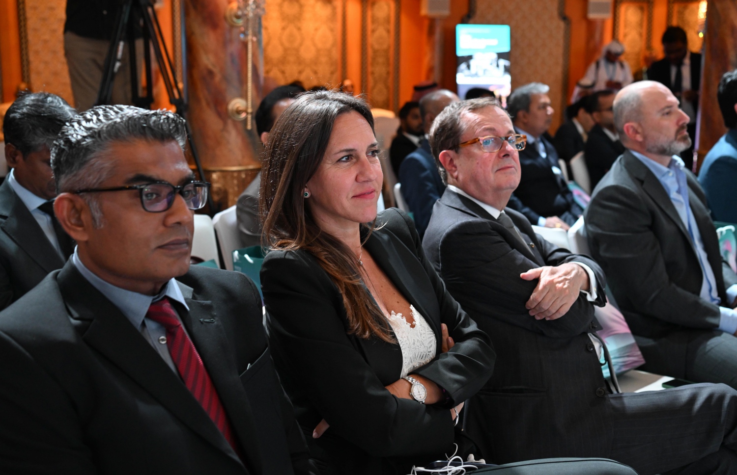 ރާއްޖޭގައި ހުރި އިންވެސްޓްމަންޓުތަކުގެ ފައި ފުރުސަތުތައް ދައްކާލުމަށް ރާއްޖޭގެ ފަރާތުން ދުބާއީގައި ބޭއްވި އިންވެސްޓް މޯލްޑިވްސް 2024 ދުބާއީ ފޯރަމް .-- ފޮޓޯ: ރައީސް އޮފީސް