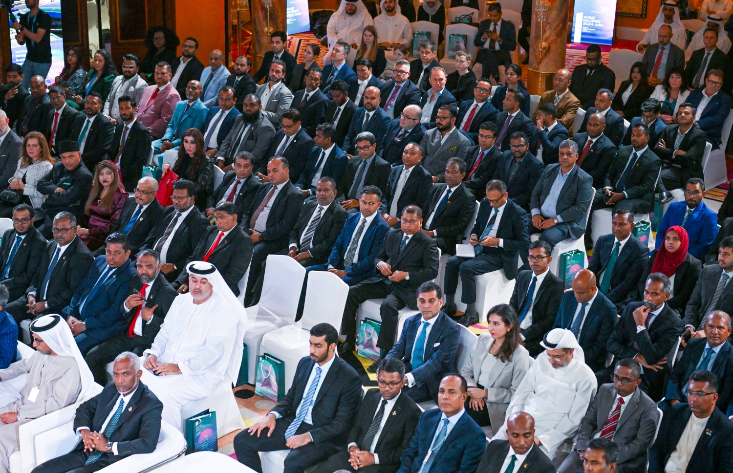 ރާއްޖޭގައި ހުރި އިންވެސްޓްމަންޓުތަކުގެ ފައި ފުރުސަތުތައް ދައްކާލުމަށް ރާއްޖޭގެ ފަރާތުން ދުބާއީގައި ބޭއްވި އިންވެސްޓް މޯލްޑިވްސް 2024 ދުބާއީ ފޯރަމް .-- ފޮޓޯ: ރައީސް އޮފީސް