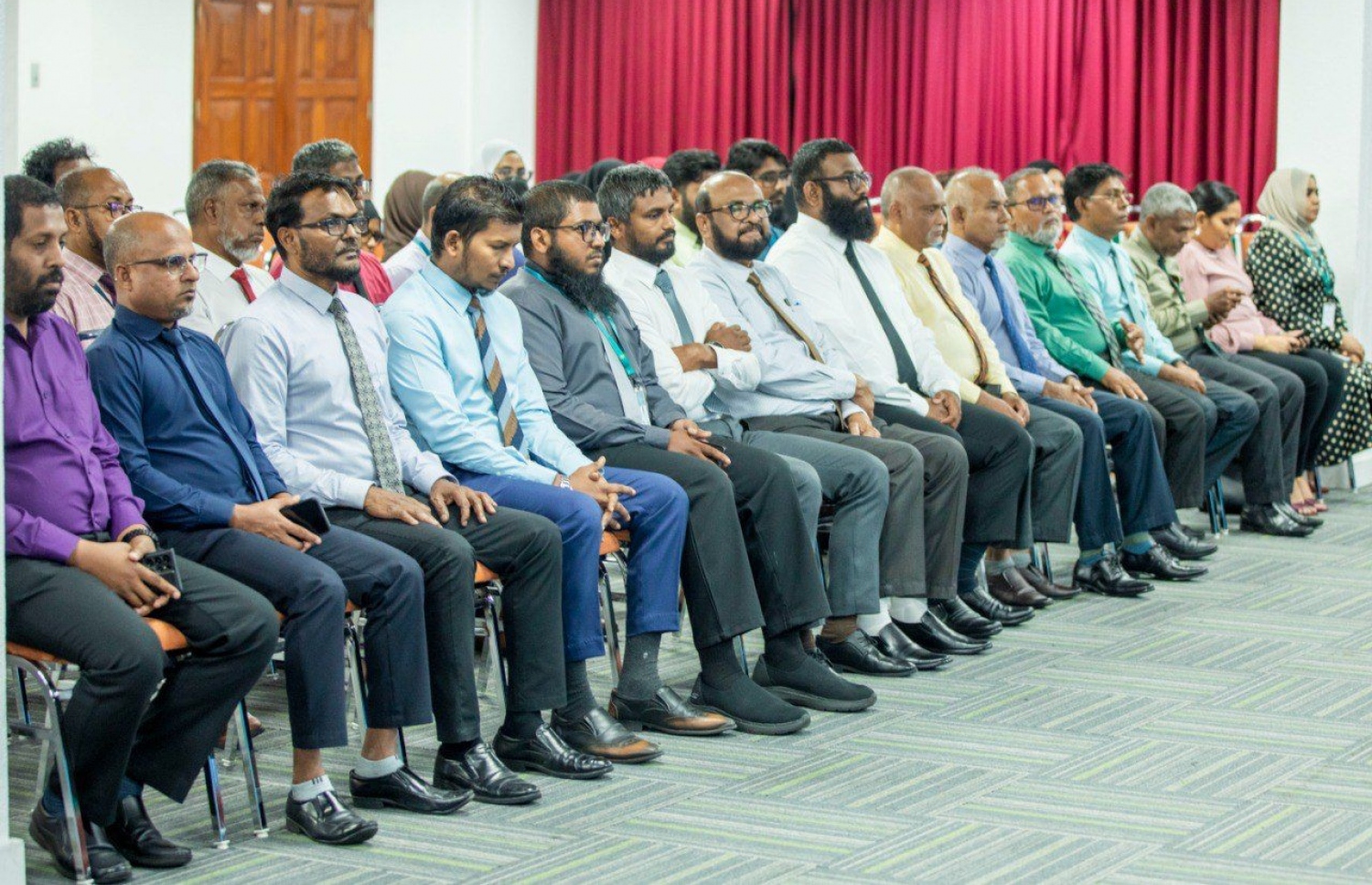ޒަކާތު ފަންޑުގެ އެހީގައި ބޯންމެރޯ ހެދުމުގެ އެއްބަސްވުމުގައި ސޮއިކުރަން މިއަދު ބޭއްވި ރަސްމިއްޔާތުގައި އިސްލާމިކް އަދި ހެލްތުގެ އިސްވެރިން ބައިވެރިވެވަޑައިގަންނަވަނީ.-- ފޮޓޯ: އިސްލާމިކް މިނިސްޓްރީ