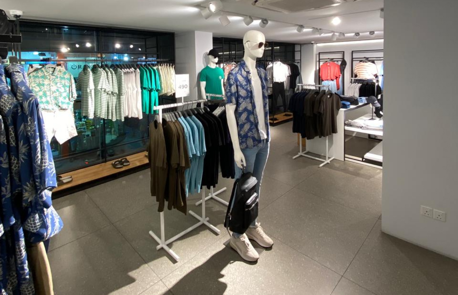 މެންގޯގެ ފިރިހެނުންނާއި ކުޑަކުދިންނަށް ހާއްސަ ފިހާރަ. -- ފޮޓޯ: މެންގޯ