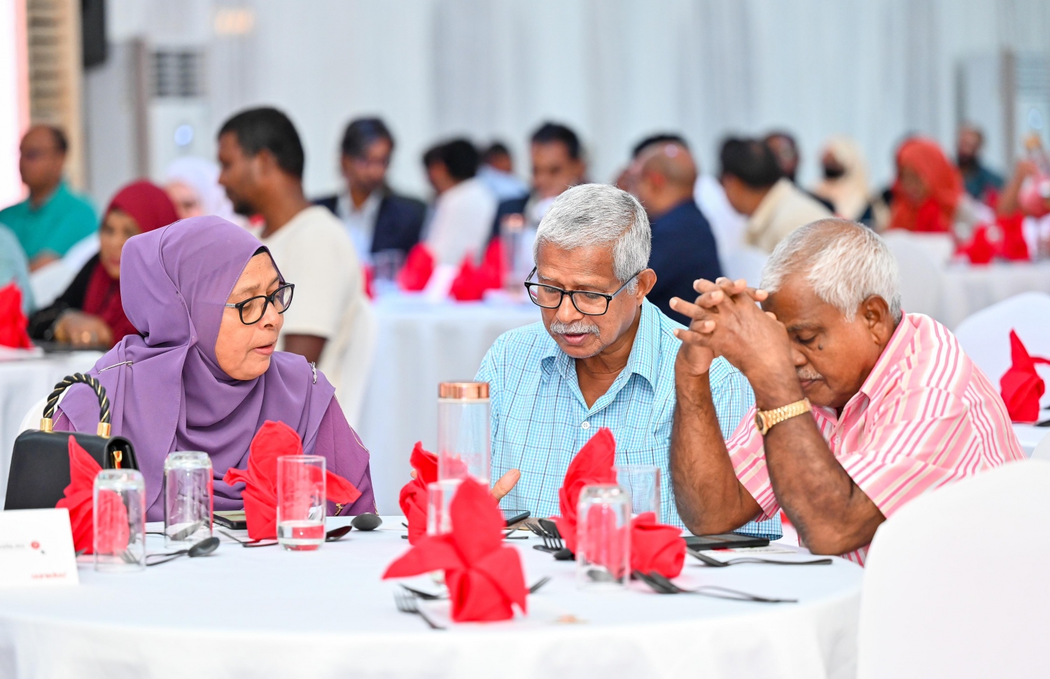 އުރީދޫގެ އަހަރީ އާންމު ޖަލްސާގައި ބައިވެރިވި ބޭފުޅުން -- ފޮޓޯ: ފަޔާޒް މޫސާ / މިހާރު