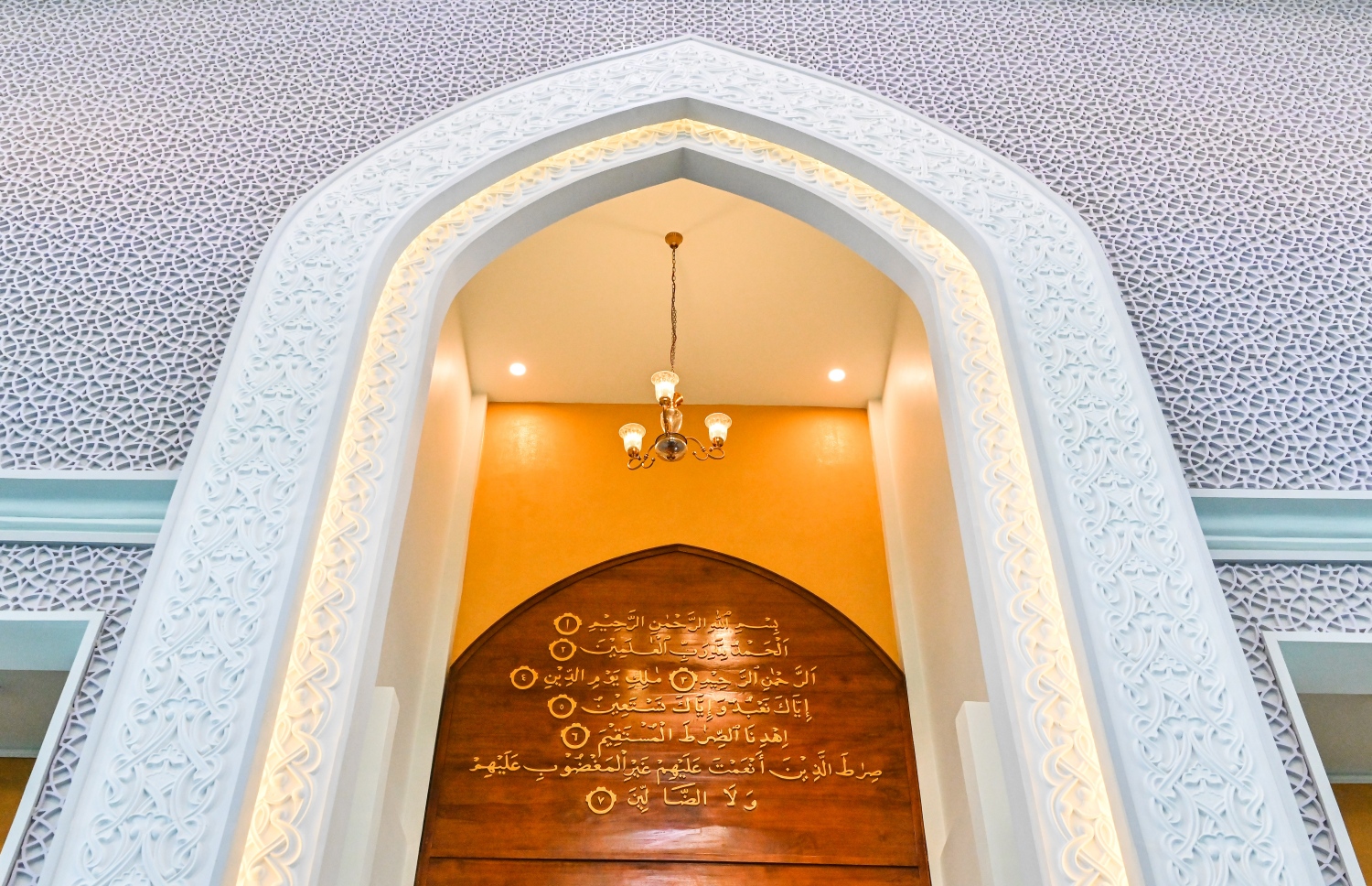 "މަސްޖިދު ހަސަން އާދަމް" ގެ ނަމުގައި ހުޅުމާލެ ދޭގައި ހުޅުވި އާ މިސްކިތް: މި މިސްކިތް ރަސްމީކޮށް ހުޅުވައި ދެއްވީ އިސްލާމިކް މިނިސްޓަރު ޑރ މުހައްމަދު ޝަހީމް އަލީ ސައީދު -- ފޮޓޯ: ފަޔާޒު މޫސާ | މިހާރު