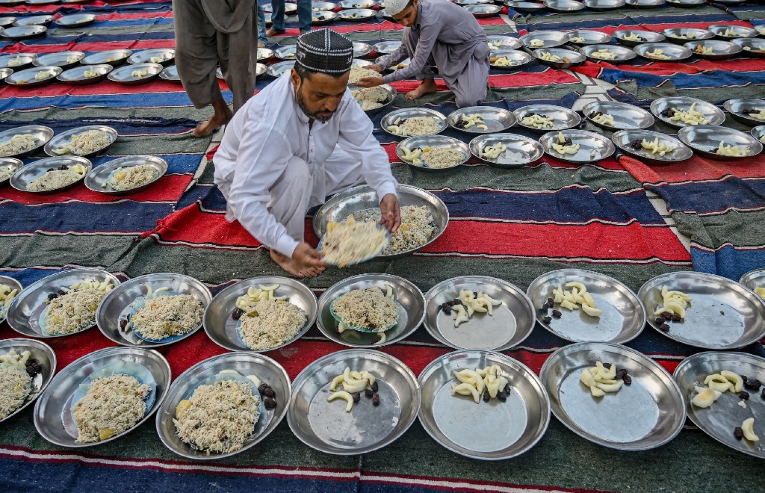 ރޯދަ ވީއްލުން: ދުނިޔޭގެ އެކި ހިސާބުތަކުން