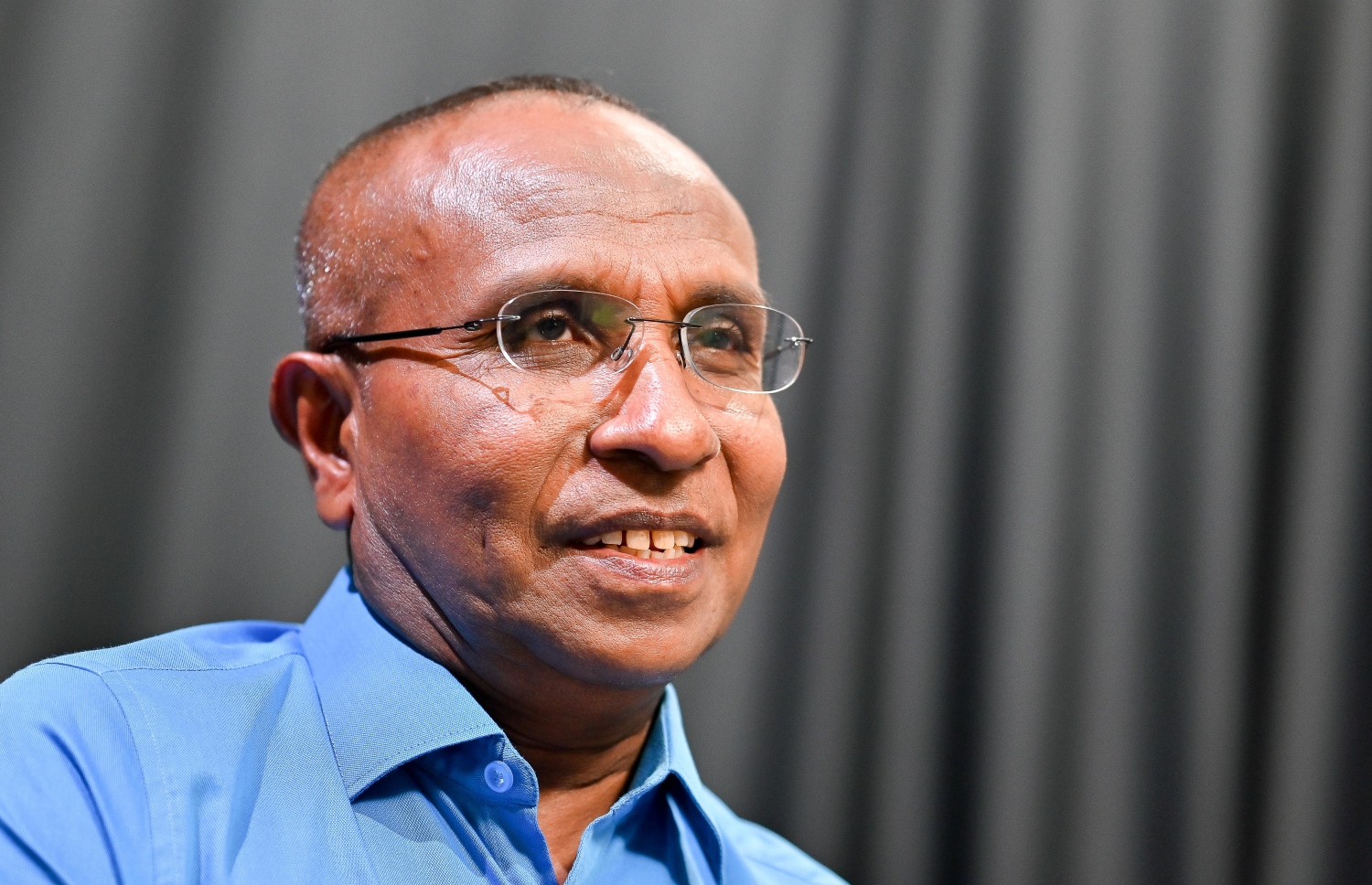 ހަބީބް އިއްޔެ "މިހާރު" އަށް އިންޓަވިއު ދެއްވަނީ: އިލެކްޝަންސް ކޮމިޝަނުން ރިޓަޔާ ކުރެއްވީ 21 އަހަރުގެ ހިދުމަތަށް ފަހު. -- ފޮޓޯ: ނިޝާން އަލީ | މިހާރު