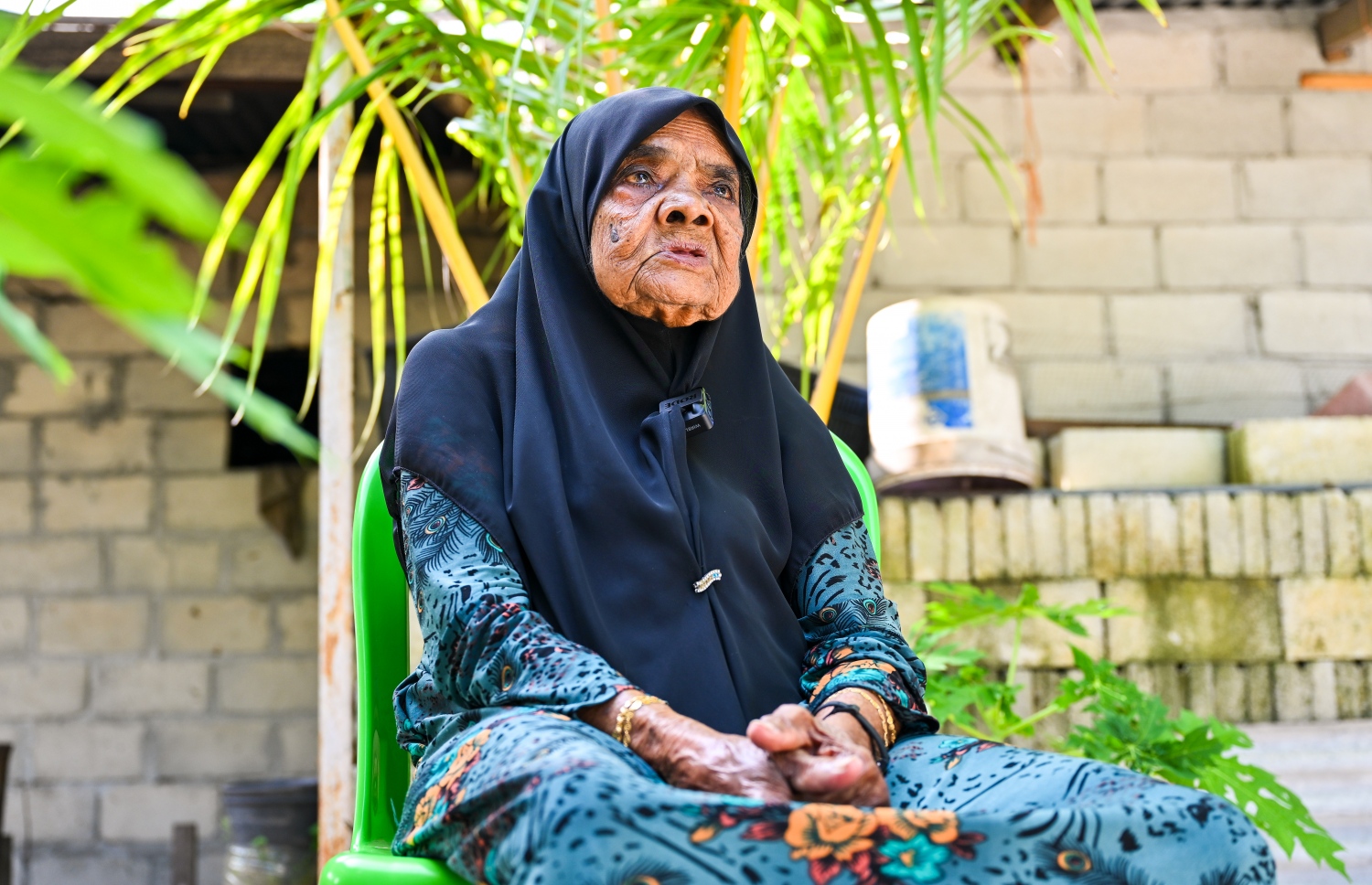 ށ. ޅައިމަގު، ރުގިއްޔާ އާދަމް "މިހާރު" އަށް އިންޓަވިއު ދެނީ: އޭނާ ވަނީ ކުރިން ފޫޅުމައިކަން ކޮށްފައި.-- ފޮޓޯ: ފަޔާޒް މޫސާ | މިހާރު