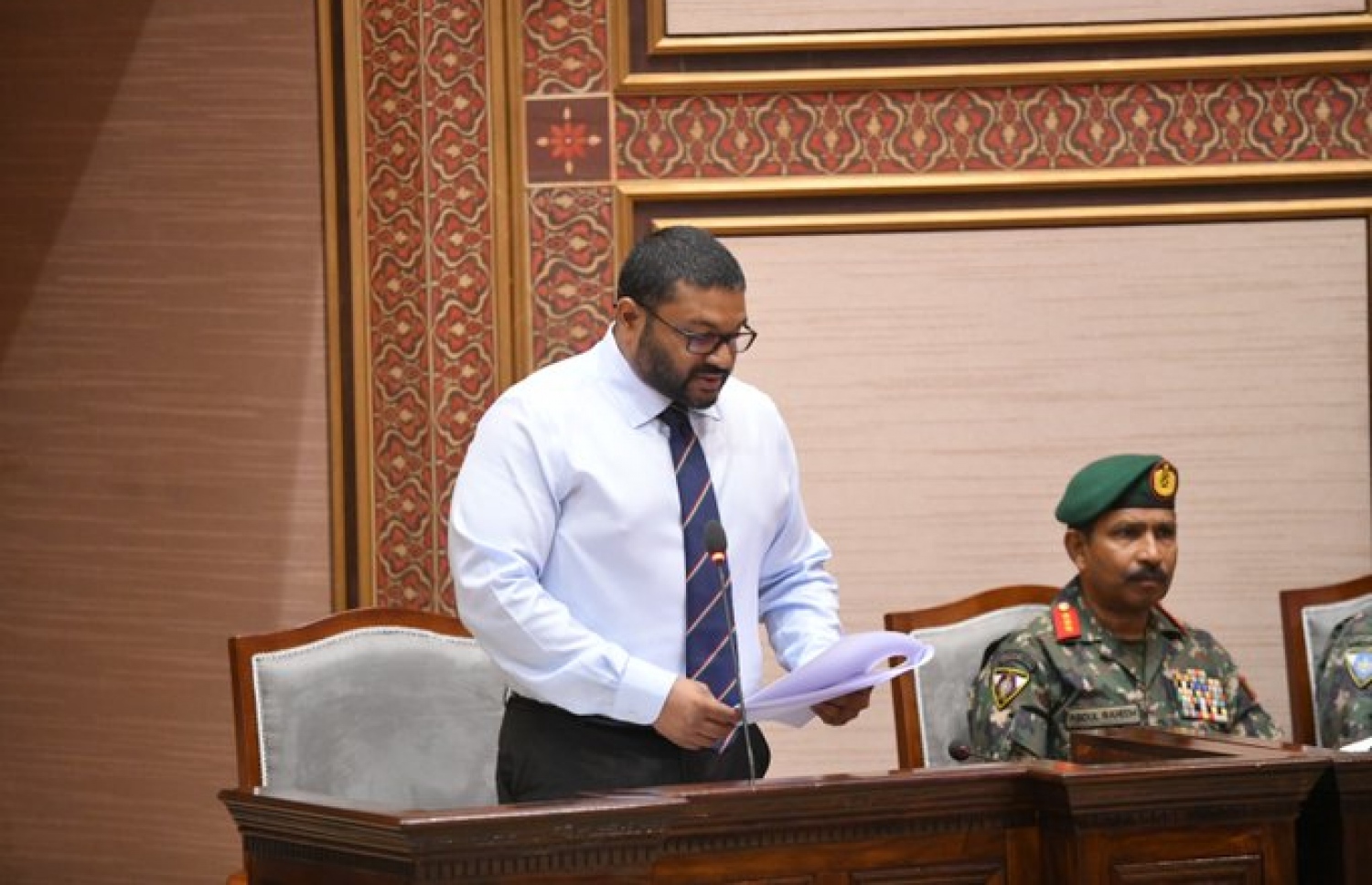 އިންޑިއާ ސިފައިން މަސް ދޯނިތަކަށް އެރި މައްސަލާގައި ޣައްސާން މަޖިލީހަށް ޖަވާބުދާރީވަނީ: އިންޑިއާ އިން އަންގާފައިވަނީ އެކަން ކުރެވިފައިވަނީ އޮޅުމެއްގެ ތެރެއިން ކަމަށް މިނިސްޓަރު ވިދާޅުވި