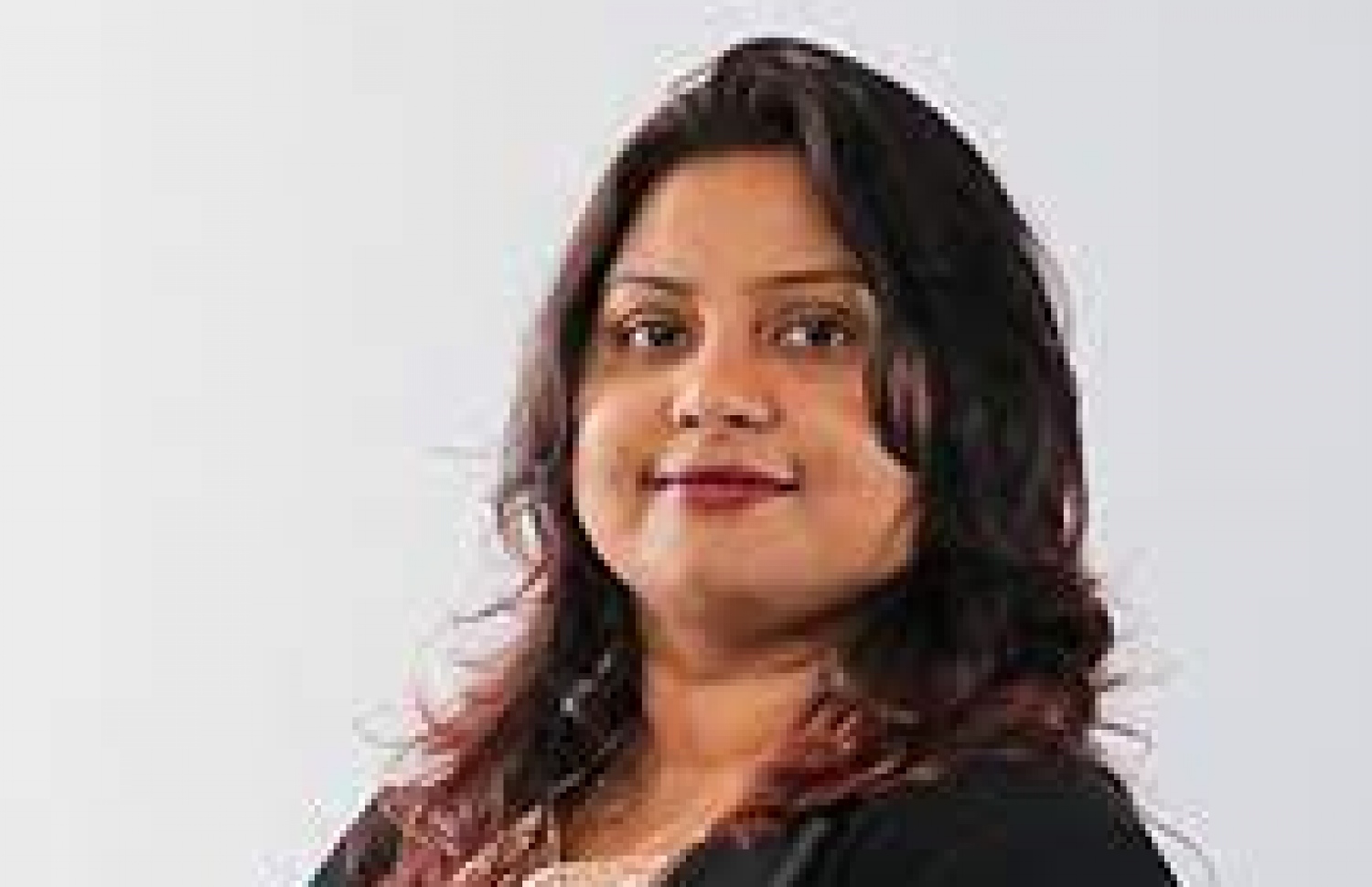 ފޮރިން މިނިސްޓްރީގެ ޖޮއިންޓް ސެކްރެޓަރީ ޝިއުނީން ރަޝީދު: އޭނާ ވަނީ ބަންގްލަދޭޝްގައި ހުންނަވައި ސަފީރު ކަމަށް އައްޔަނުކުރަން މަޖިލީހުގެ ރުހުމަށް ފޮނުވާފައި.