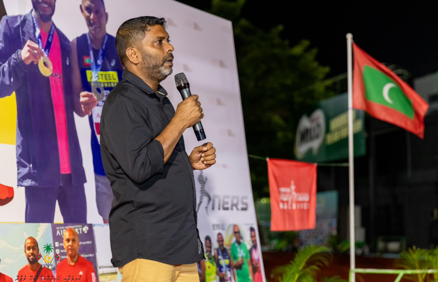 މެރަތަން ރަނާސްގެ ހަފުލާގައި ސްޕޯޓްސް މިނިސްޓަރު އަބްދުﷲ ރާފިއު ވާހަކަ ދައްކަވަނީ --- ފޮޓޯ: ސްޕޯޓްސް މިނިސްޓްރީ