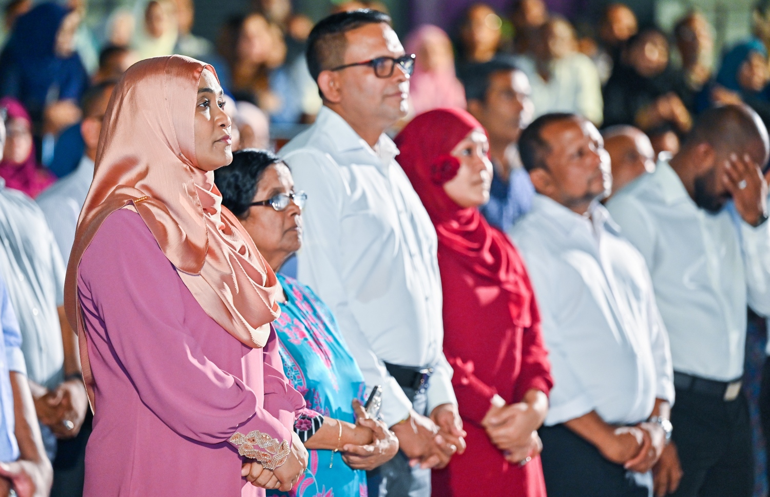 މި މަހުގެ 21 ގައި ބާއްވާ ރައްޔިތުންގެ މަޖިލިހުގެ އިންތިހާބުގައި ޕީޕީއެމް/ޕީއެންސީން ވާދަކުރާ ކެންޑިޑޭޓުންނަށް ތާއީދު ހޯދުމަށް ހުޅުމާލެ 2 ގެ ހިޔާ ފްލެޓް ސަރަހައްދުގައި ބޭއްވި ކެމްޕެއިން ބައްދަލުވުމުގައި ފަސްޓް ލޭޑީ ސާޖިދާ މުހައްމަދު ބައިވެރިވެވަޑައިގަންނަވަނީ.--- ފޮޓޯ: ފަޔާޒު މޫސާ| މިހާރު