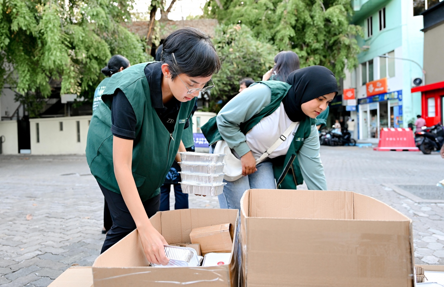 މިޝަން ފޯ މައިގްރެންޓް ވޯކާސް މޯލްޑިވްސްގެ ފަރާތުން ބިދޭސީ މަސައްކަތްތެރިނަށް ރޯދަ ވީއްލުން ބަހަނީ.-- ފޮޓޯ: ނިޝާން އަލީ | މިހާރު