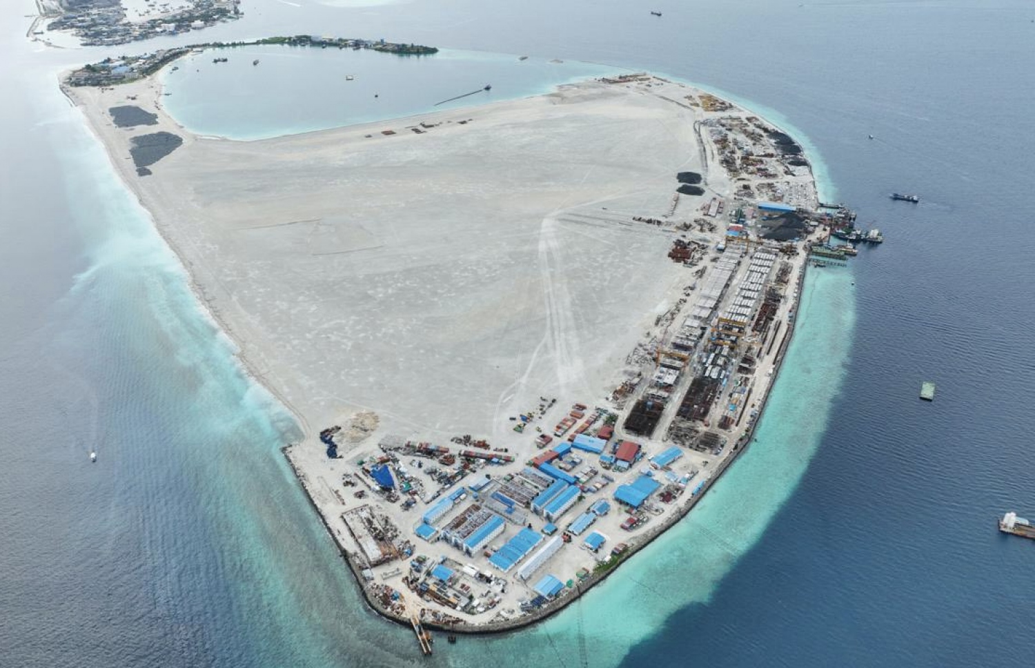 ގުޅިފަޅުން ހިއްކަން ކަނޑައެޅި ސަރަހައްދު އެއްކޮށް ހިއްކާ ނިންމާފައި.-- ފޮޓޯ: ހައުސިން މިނިސްޓްރީ
