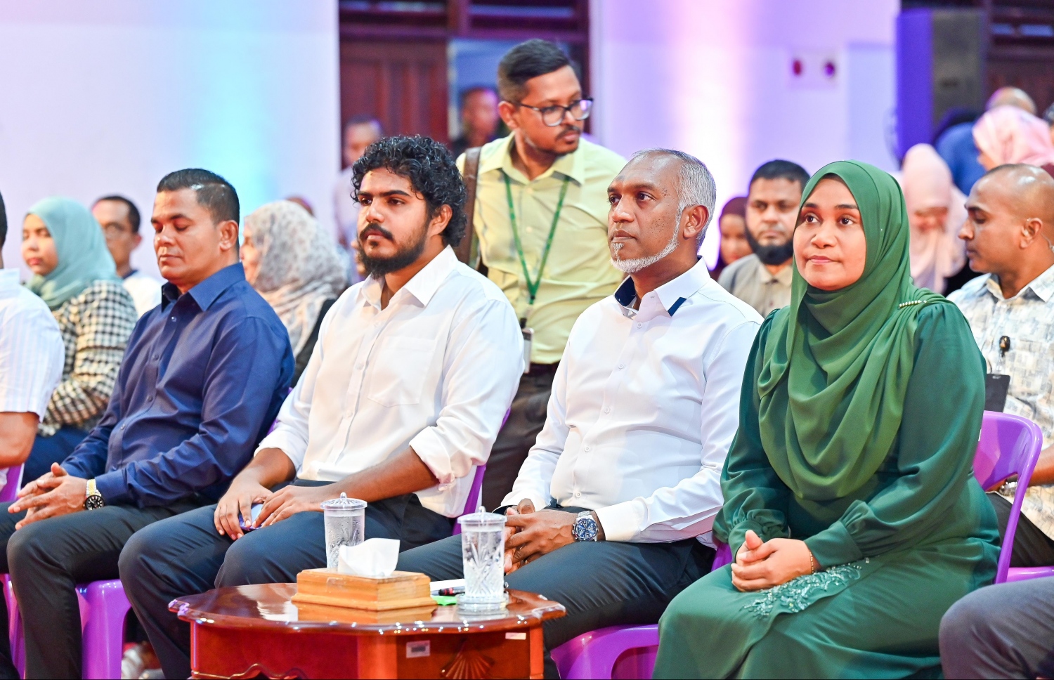 އައްޑޫގެ ރައްޔިތުންނާ ބައްދަލުކުރެއްވުމަށް މިރޭ ބޭއްވި އިވެންޓްގެ ތެރެއިން - ފޮޓޯ: ފަޔާޒު މޫސާ / މިހާރު