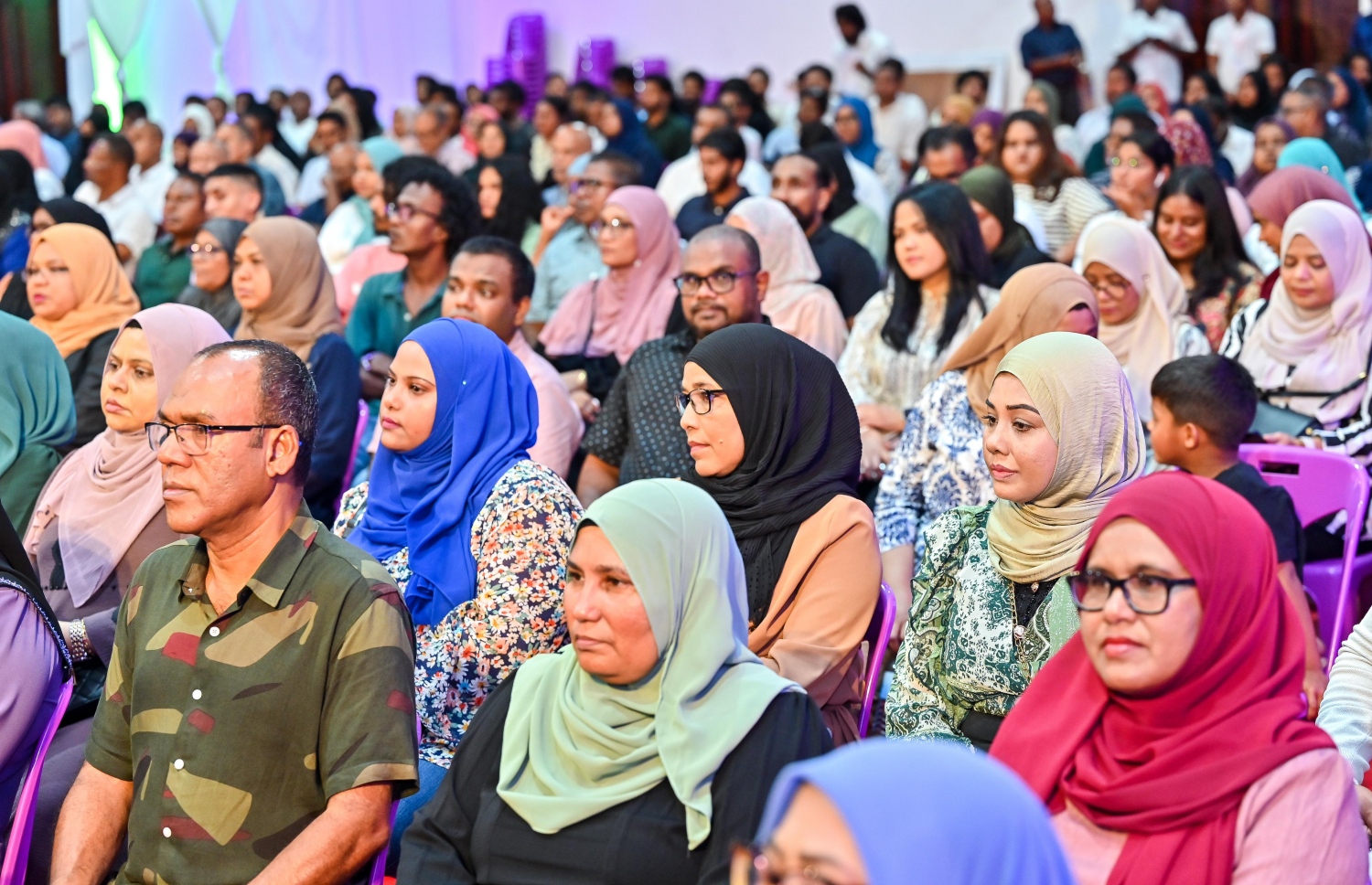 އައްޑޫގެ ރައްޔިތުންނާ ބައްދަލުކުރެއްވުމަށް މިރޭ ބޭއްވި އިވެންޓް -- ފޮޓޯ: ފަޔާޒު މޫސާ / މިހާރު