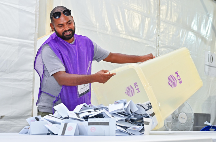 2 inthihaabu ekkolumaa gulhey aammu vote iulaankoh, Re-register vaan hulhuvaalaifi