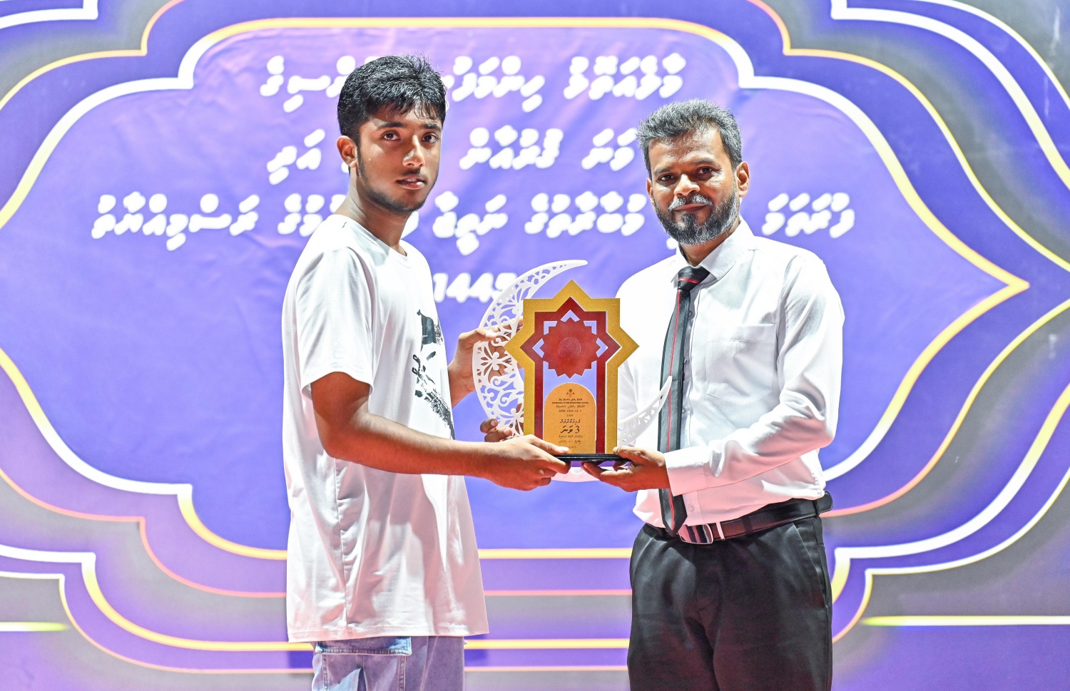 ހިންމަފުށީ ކައުންސިލްގެ ގުރުއާން މުބާރާތުގެ އިނާމު ދިނުމުގެ ޖަލްސާ.-- ފޮޓޯ: ފަޔާޒް މޫސާ | މިހާރު