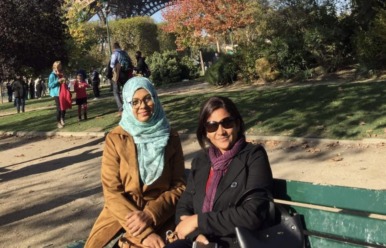 ރަމްޝާ، ކެންސަރު ސޮސައިޓީގެ ޗެއާޕާސަން ޖުވޭރިޔާއާއެކު.