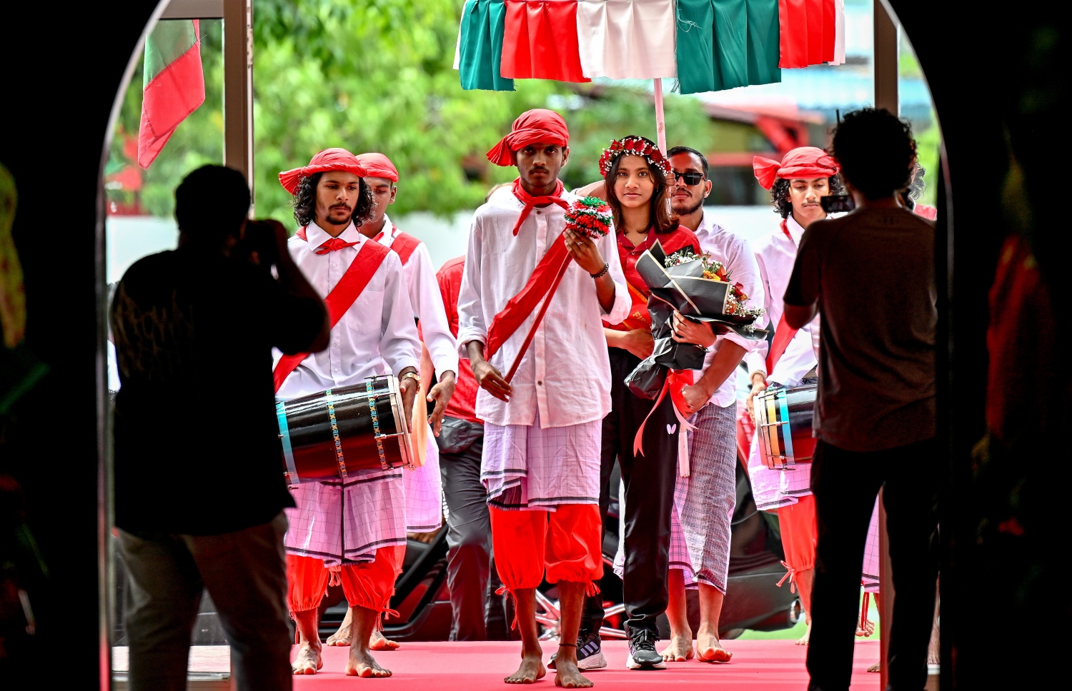 ދިމާ އަށް މަރުހަބާ ކިޔުމަށް ބޭއްވި ހަފުލާގެ ތެރެއިން --- ފޮޓޯ: ނިޝާން އަލީ | މިހާރު