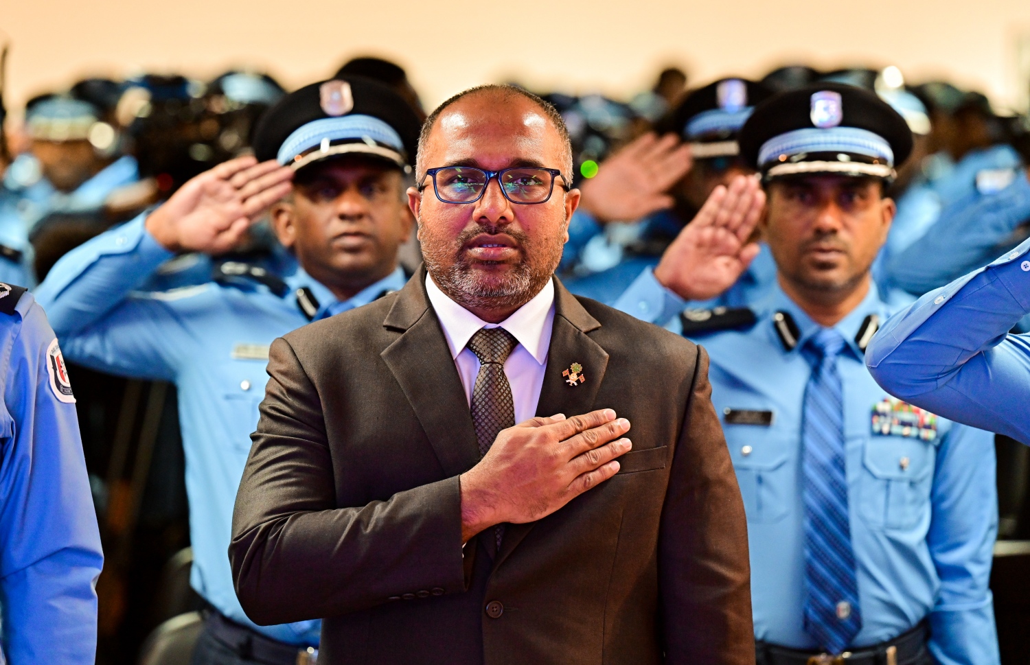 ފުލުހުންގެ އާ ސްޓްރެޓެޖިކް ޕްލޭން އިފްތިތާހުކުރުމަށް ބޭއްވި ރަސްމިއްޔާތަށް ހޯމްލޭންޑް ސެކިއުރިޓީ މިނިސްޓަރު އަލީ އިހުސާން.-- ފޮޓޯ: ނިޝާން އަލީ | މިހާރު