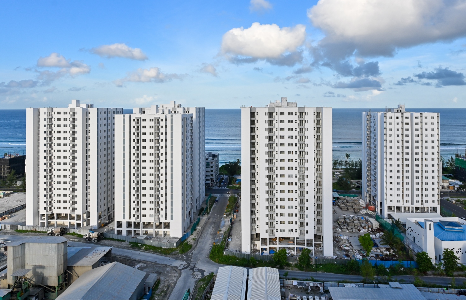 4،000 ފްލެޓުގެ މަސައްކަތް ދައްކާލުން