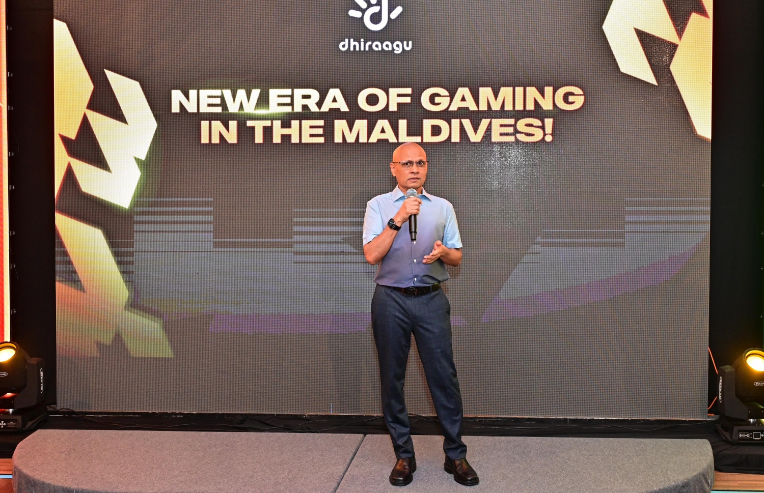 ދިރާގުގެ ސީއީއޯ އަދި މެނޭޖިން ޑިރެކްޓަރު އިސްމާއިލް ރަޝީދު ވާހަކަ ދައްކަވަނީ. -- ފޮޓޯ: ނިޝާން އަލީ | މިހާރު